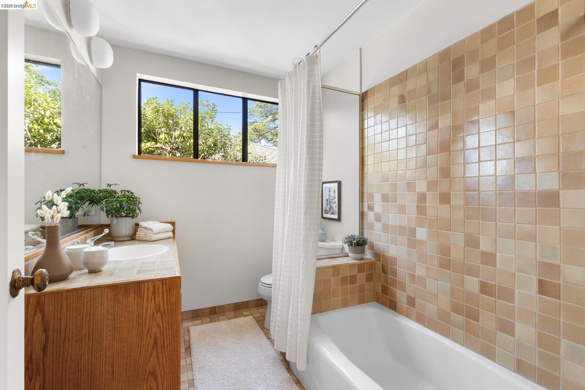 260 Grizzly Peak Blvd