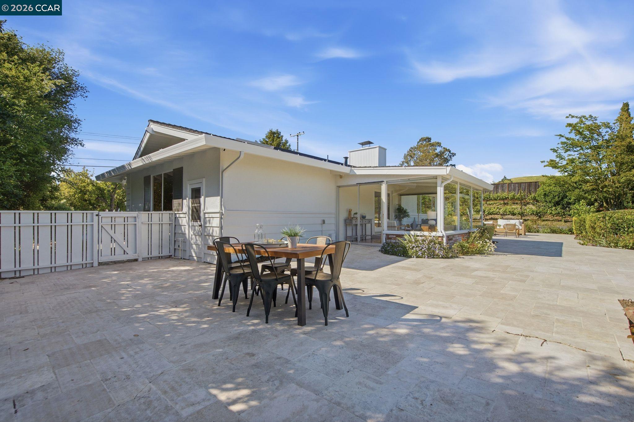 91 Shuey Dr
