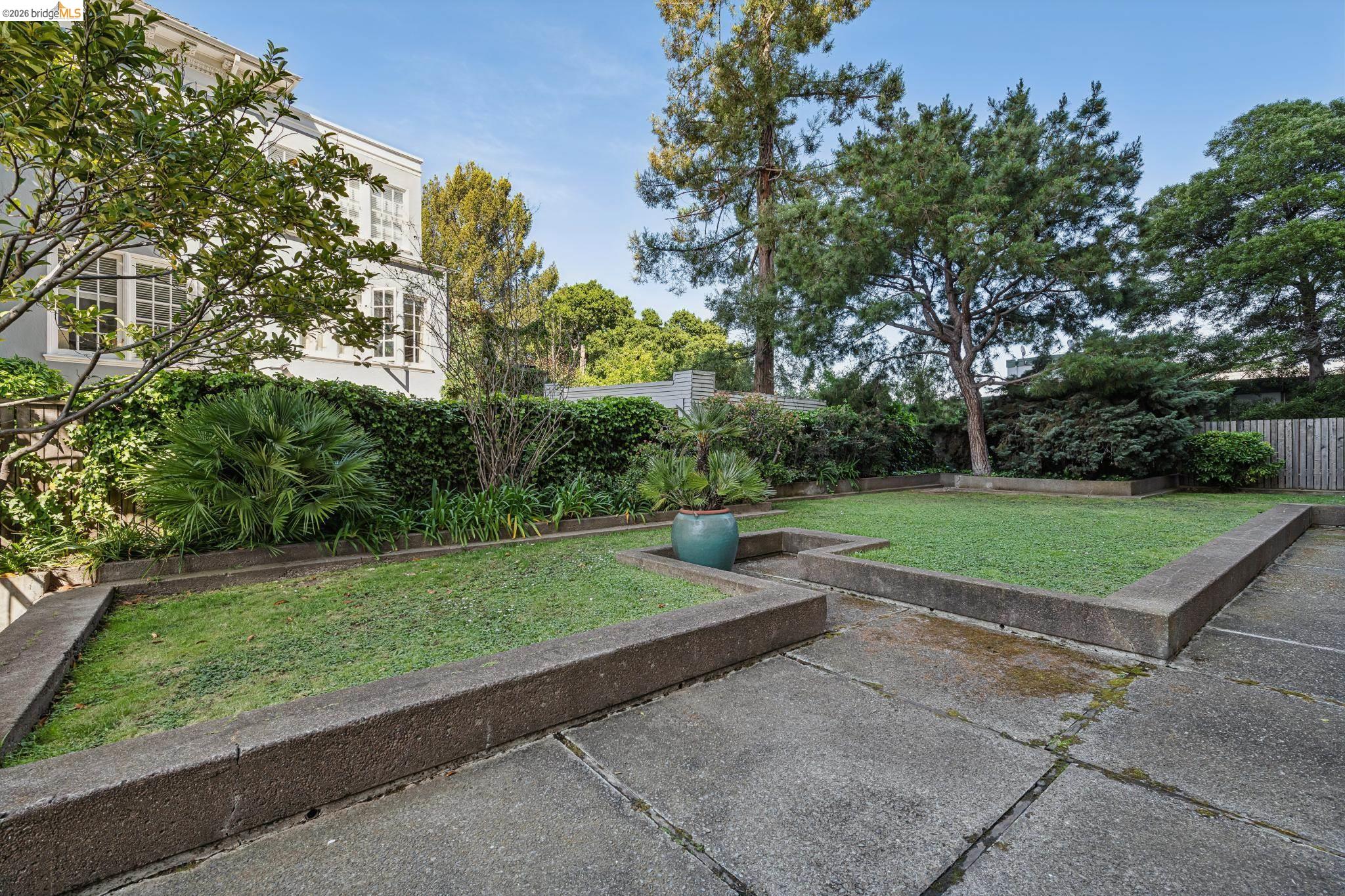 320 Lee St # 603