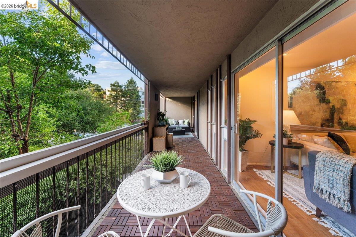 323 Monte Vista Ave # 210
