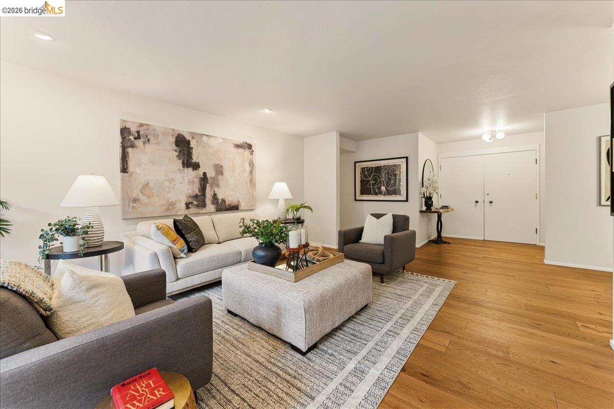 323 Monte Vista Ave # 210