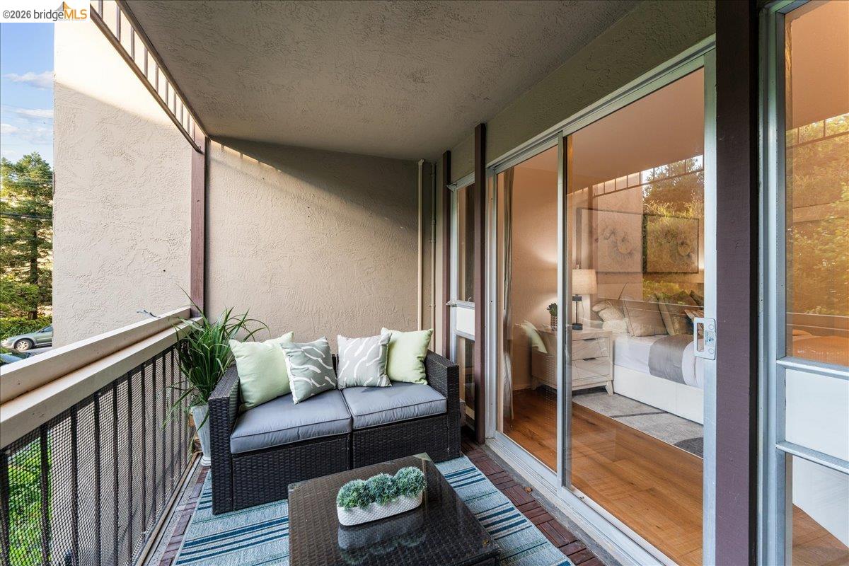 323 Monte Vista Ave # 210