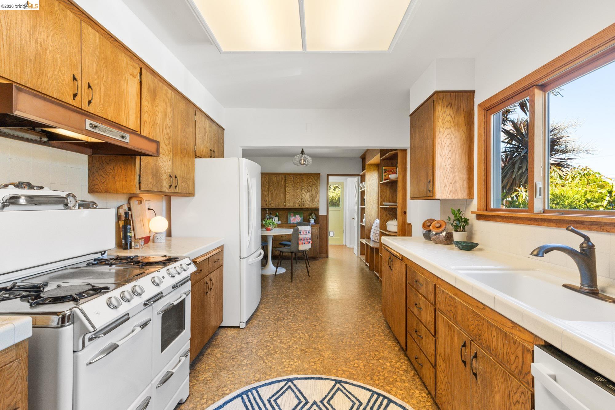 1250 Ocean Ave