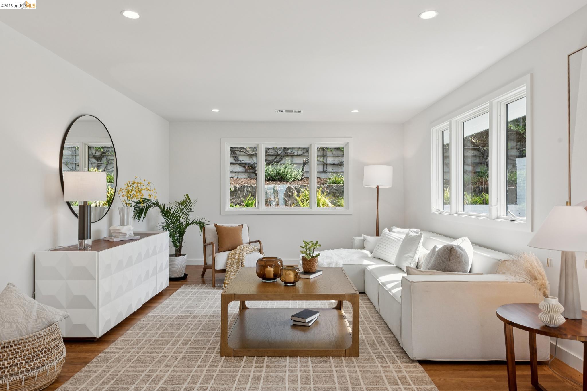 246 Pershing Dr