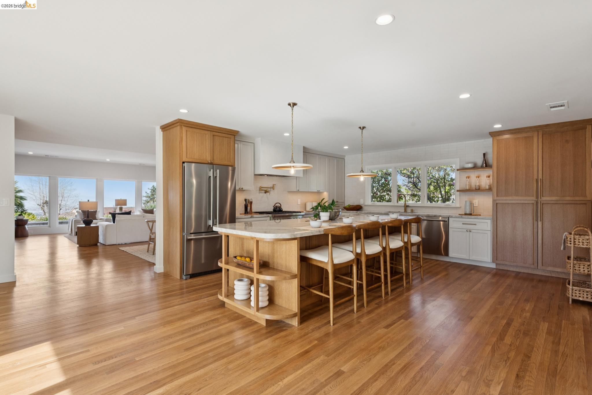 246 Pershing Dr