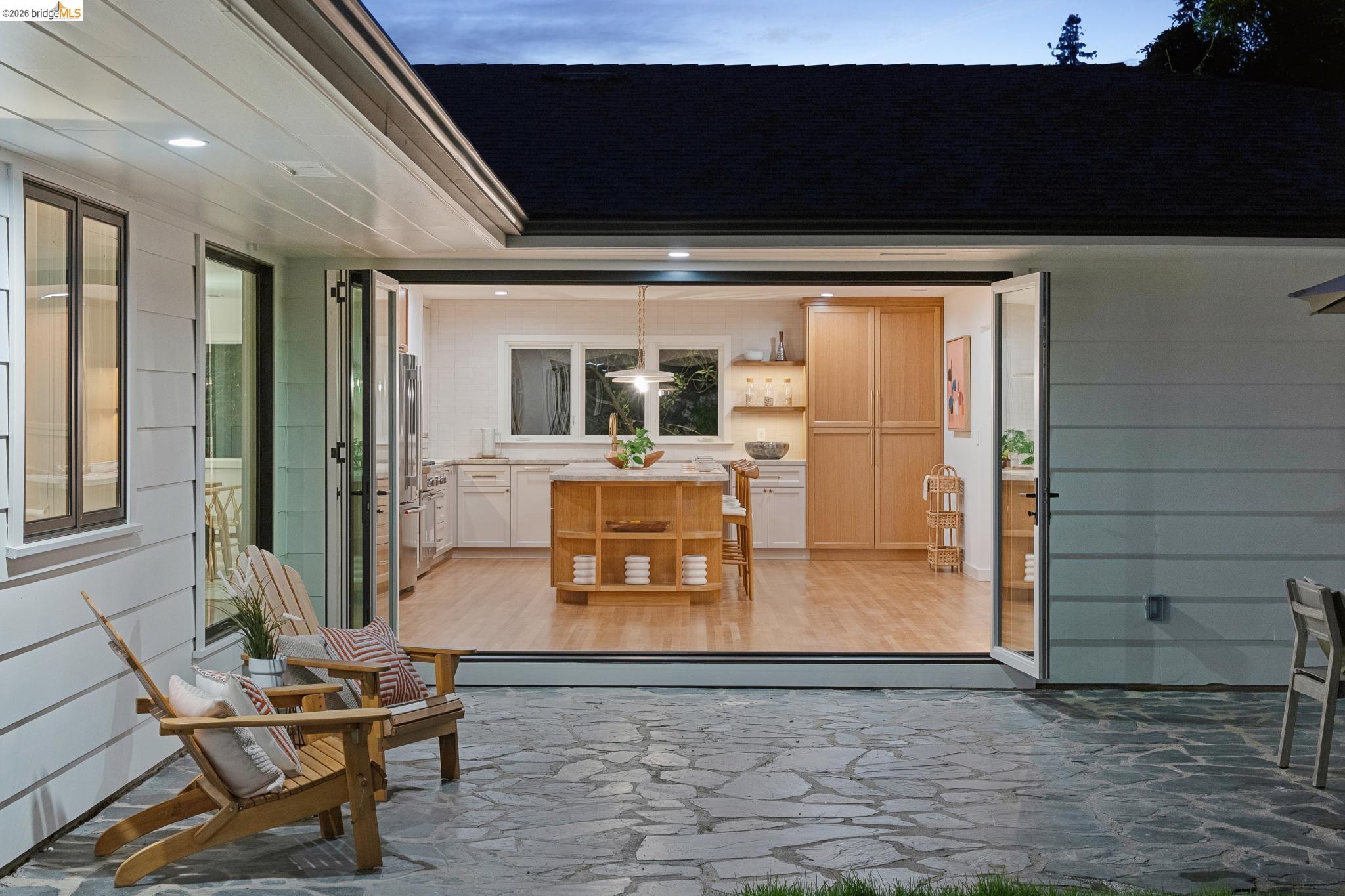 246 Pershing Dr