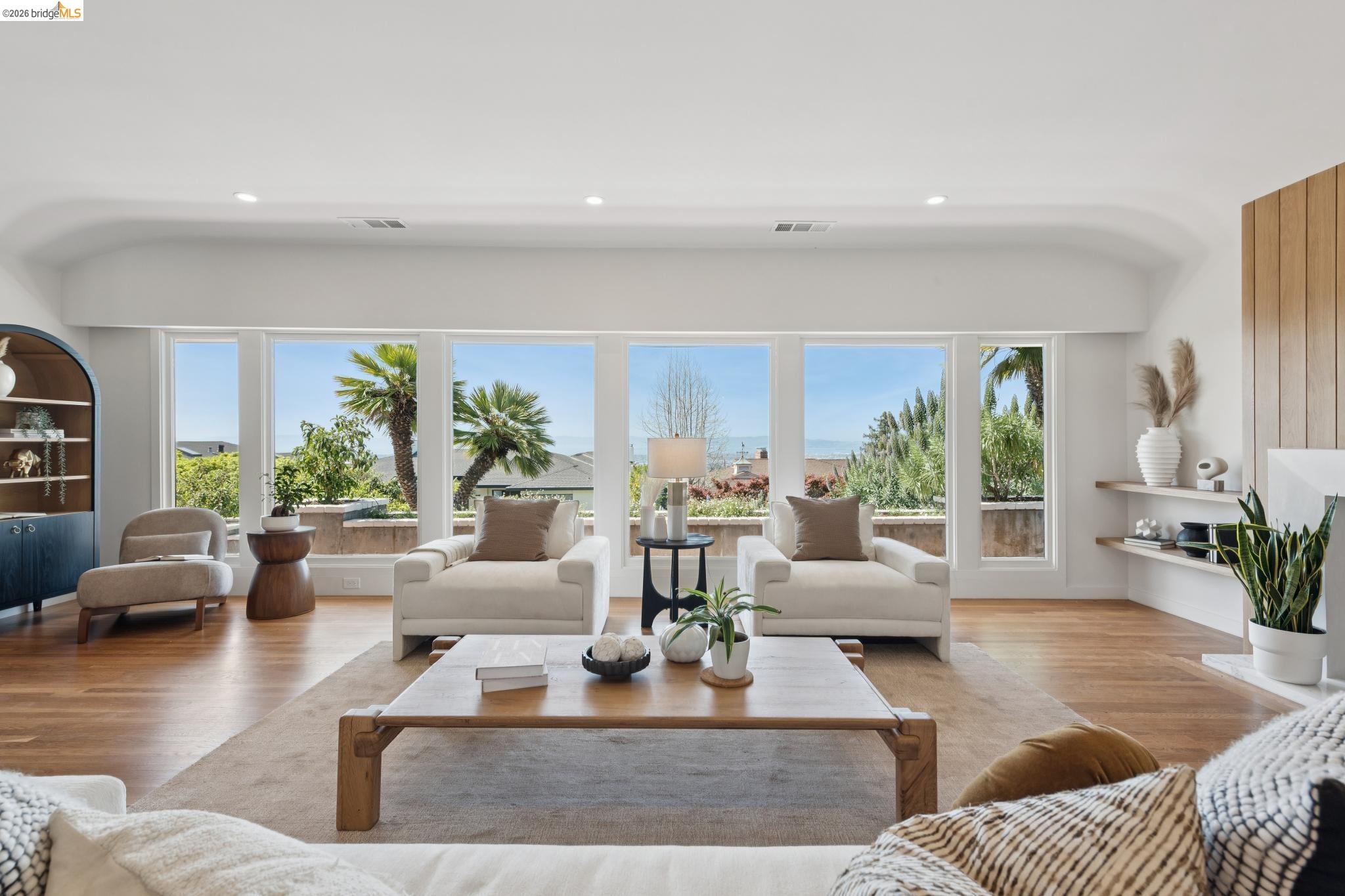 246 Pershing Dr