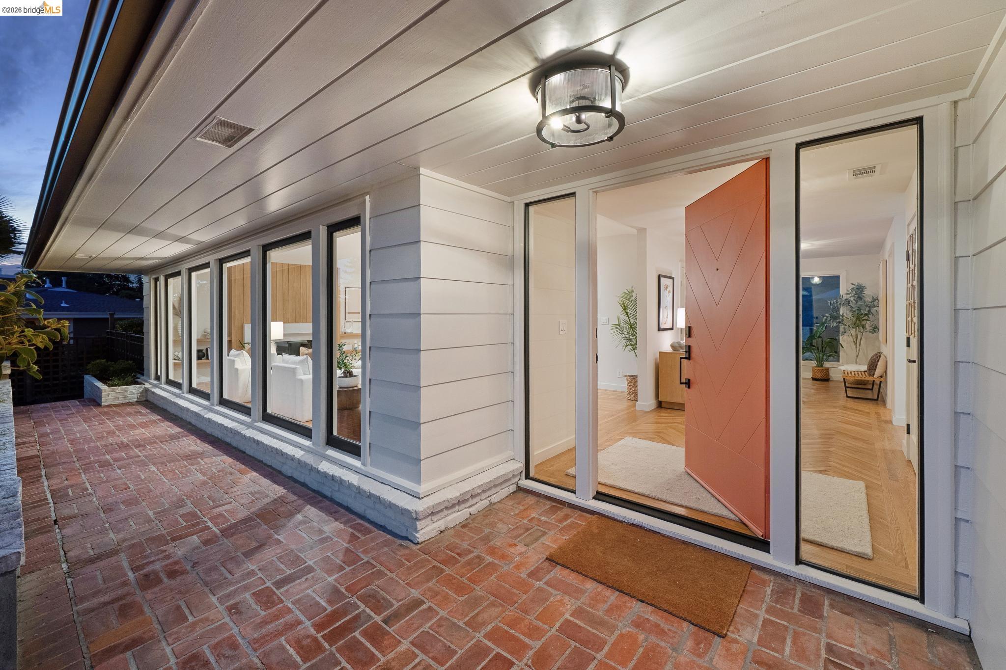 246 Pershing Dr