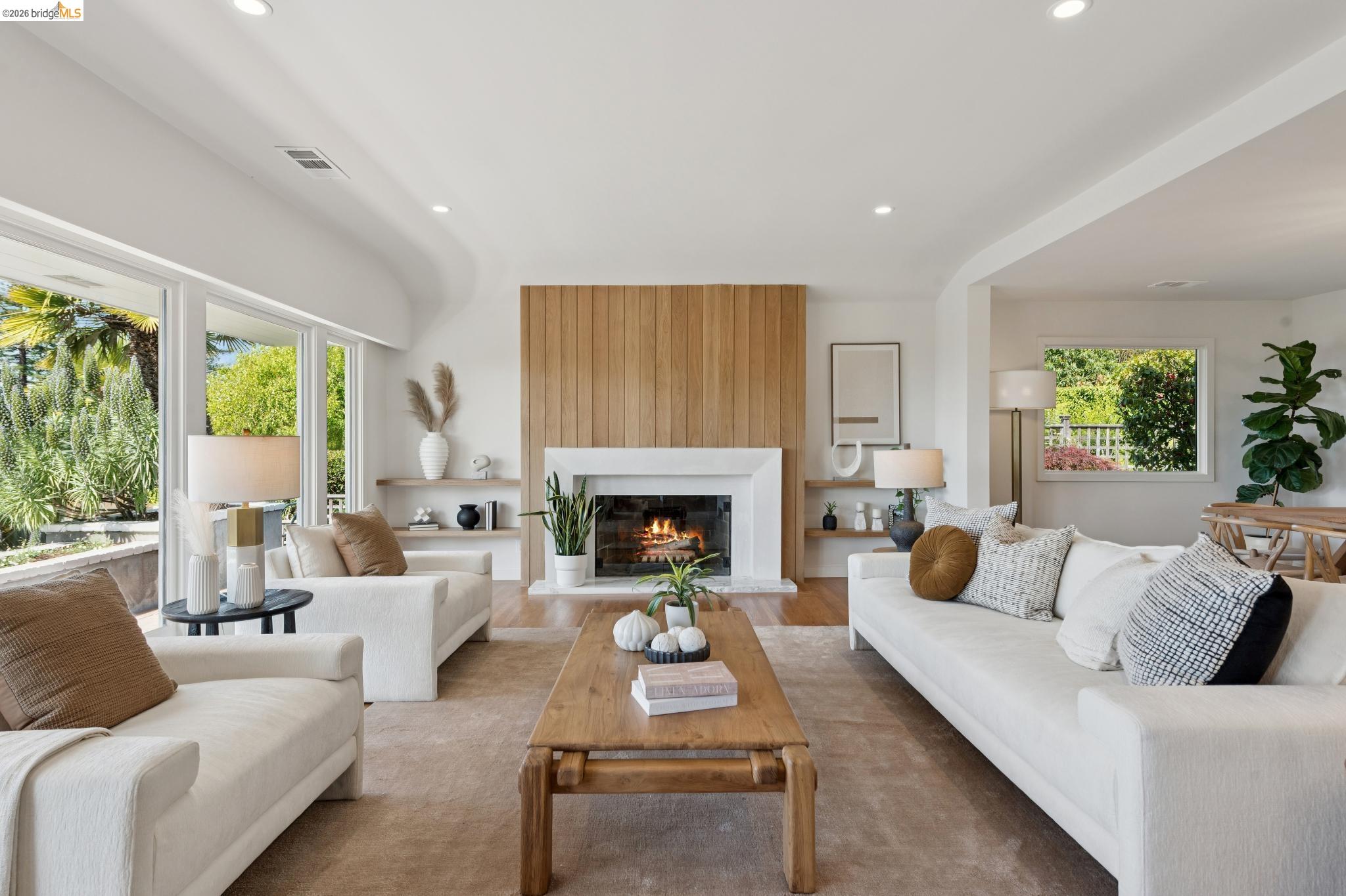 246 Pershing Dr