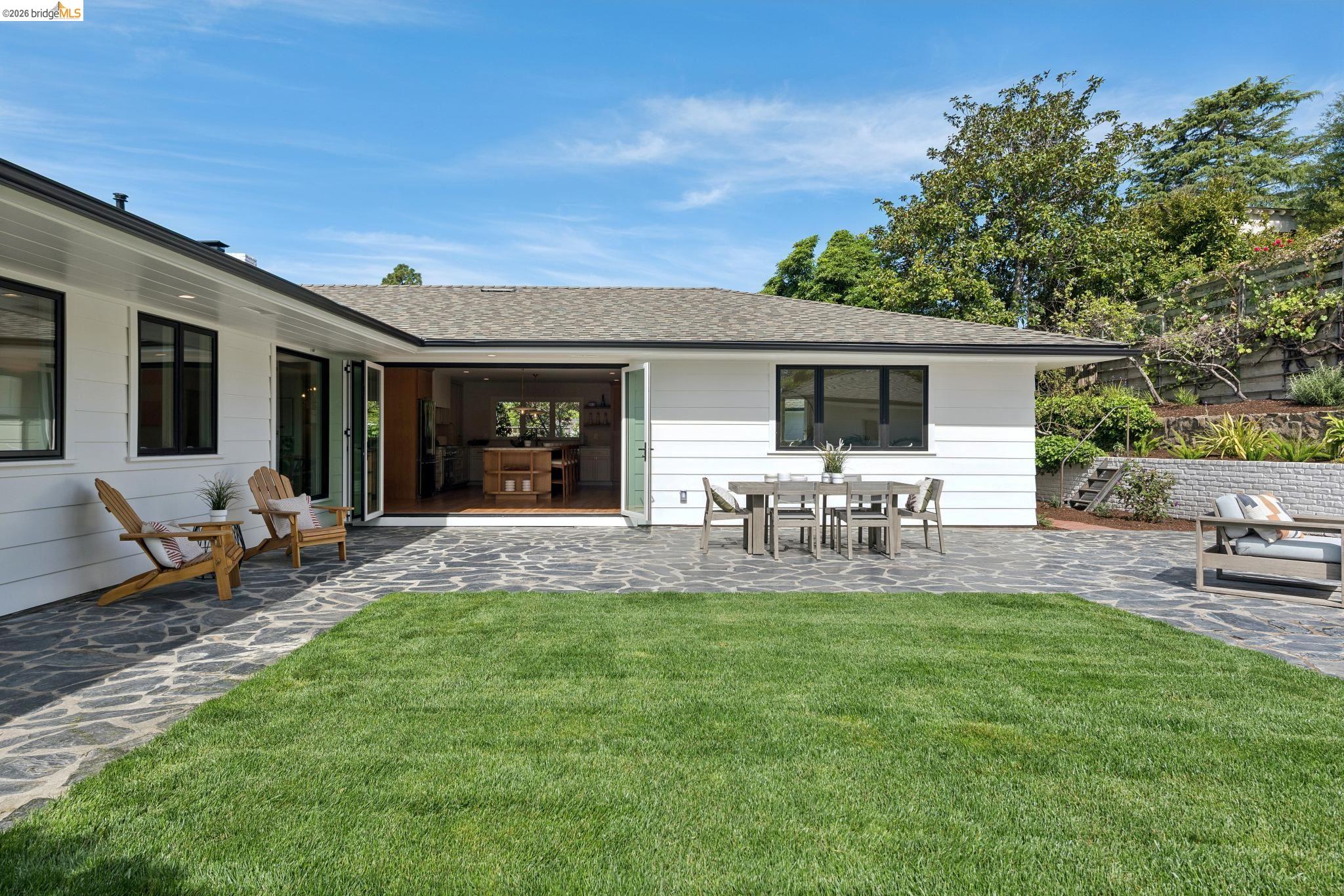 246 Pershing Dr