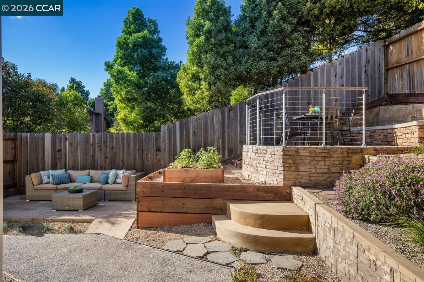 5006 Crystal Ridge Ct