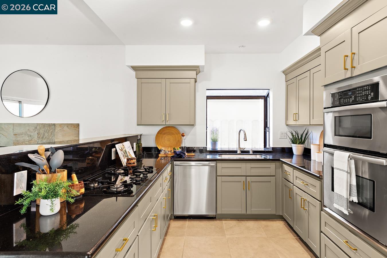 5006 Crystal Ridge Ct
