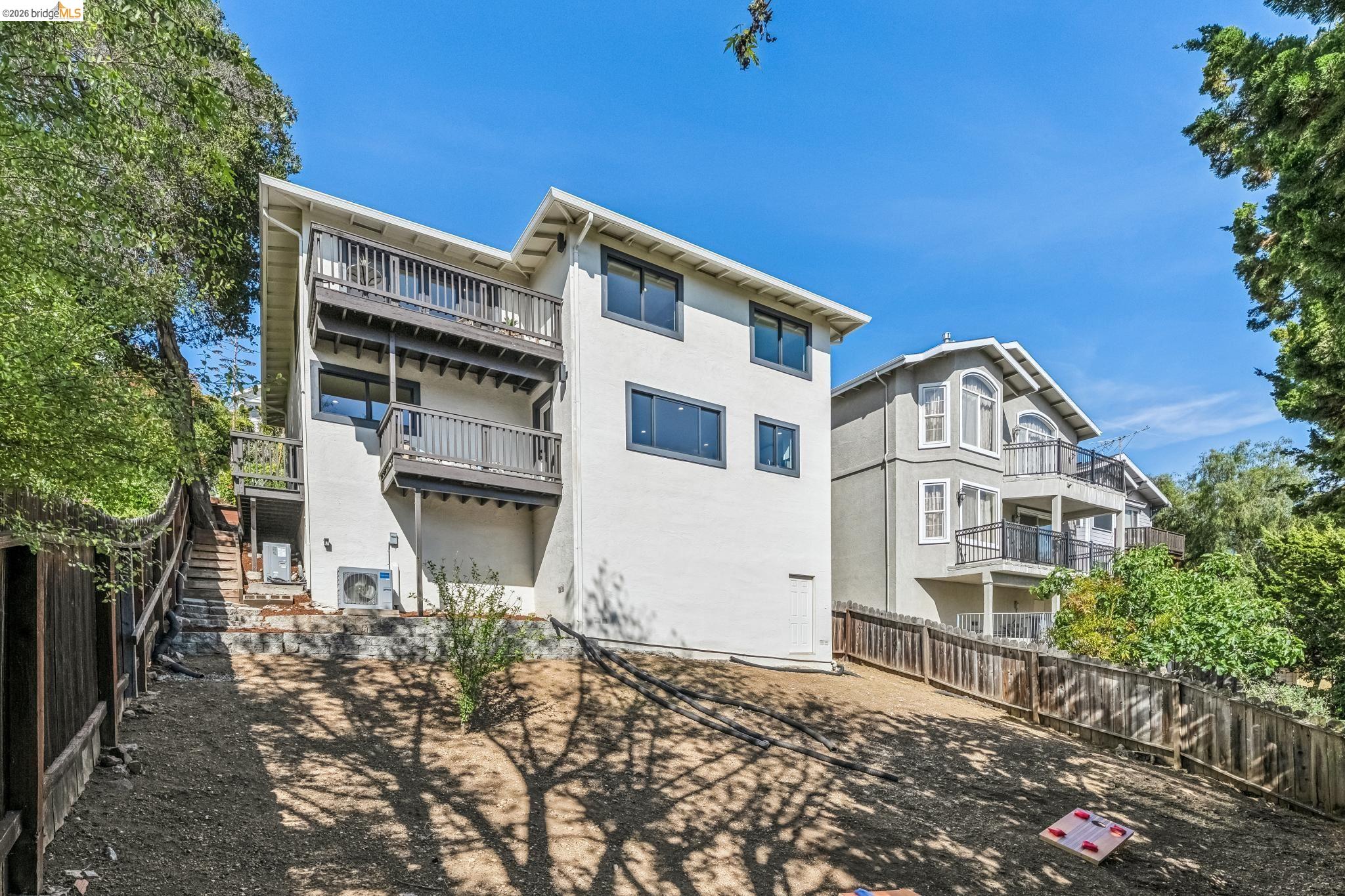 4305 Harbor View Ave