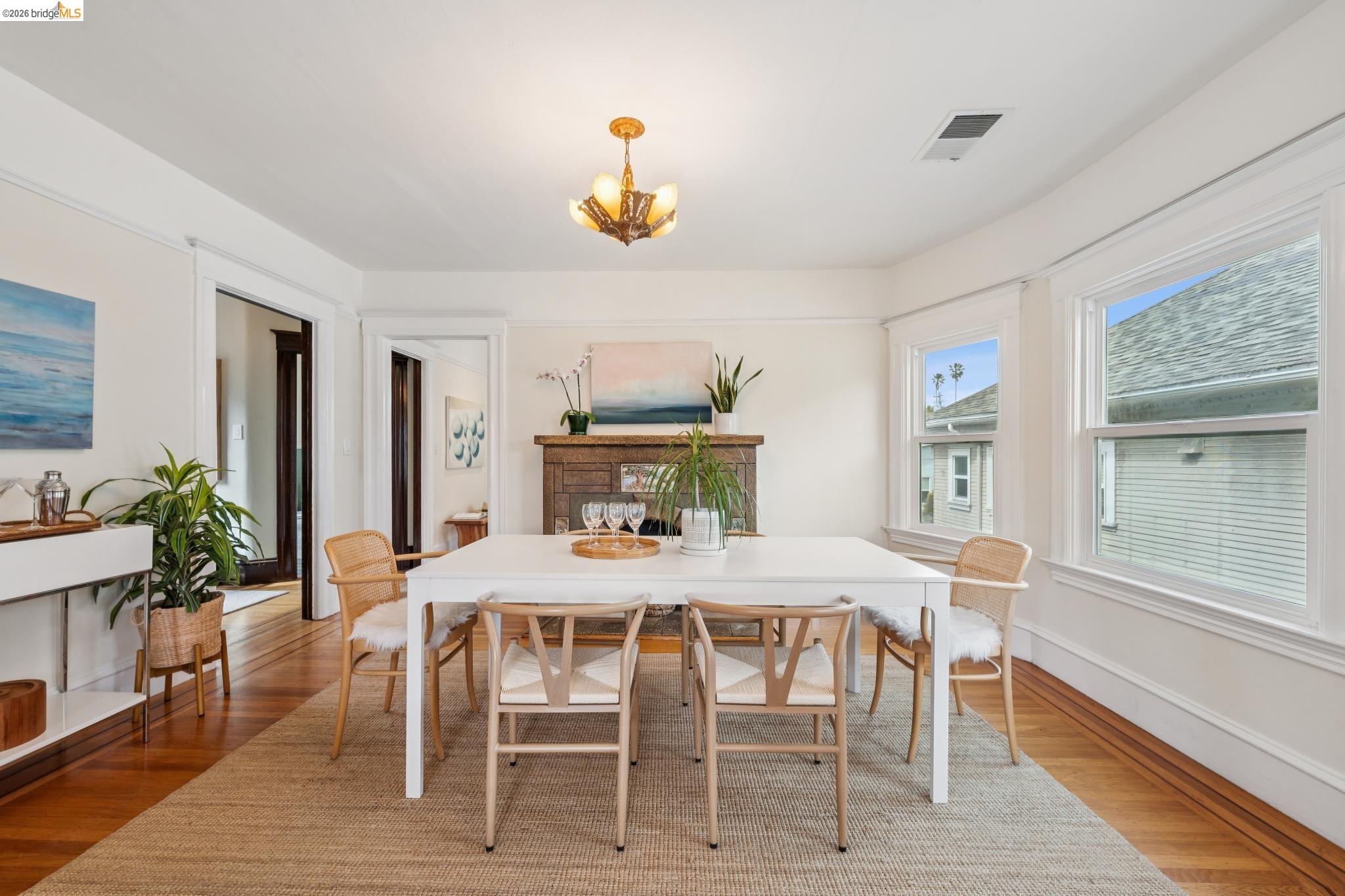 532 42nd St