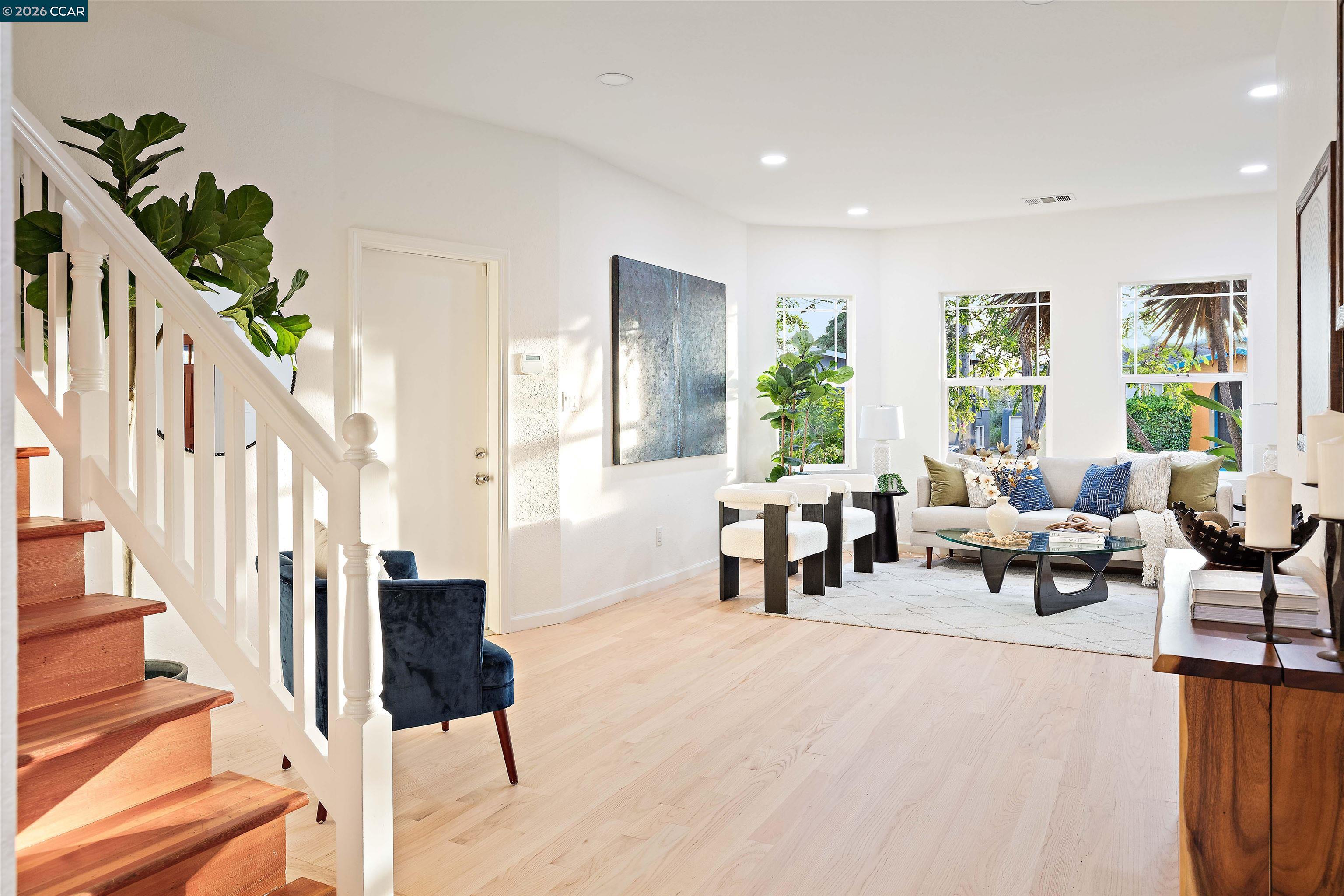 3131 Mabel St