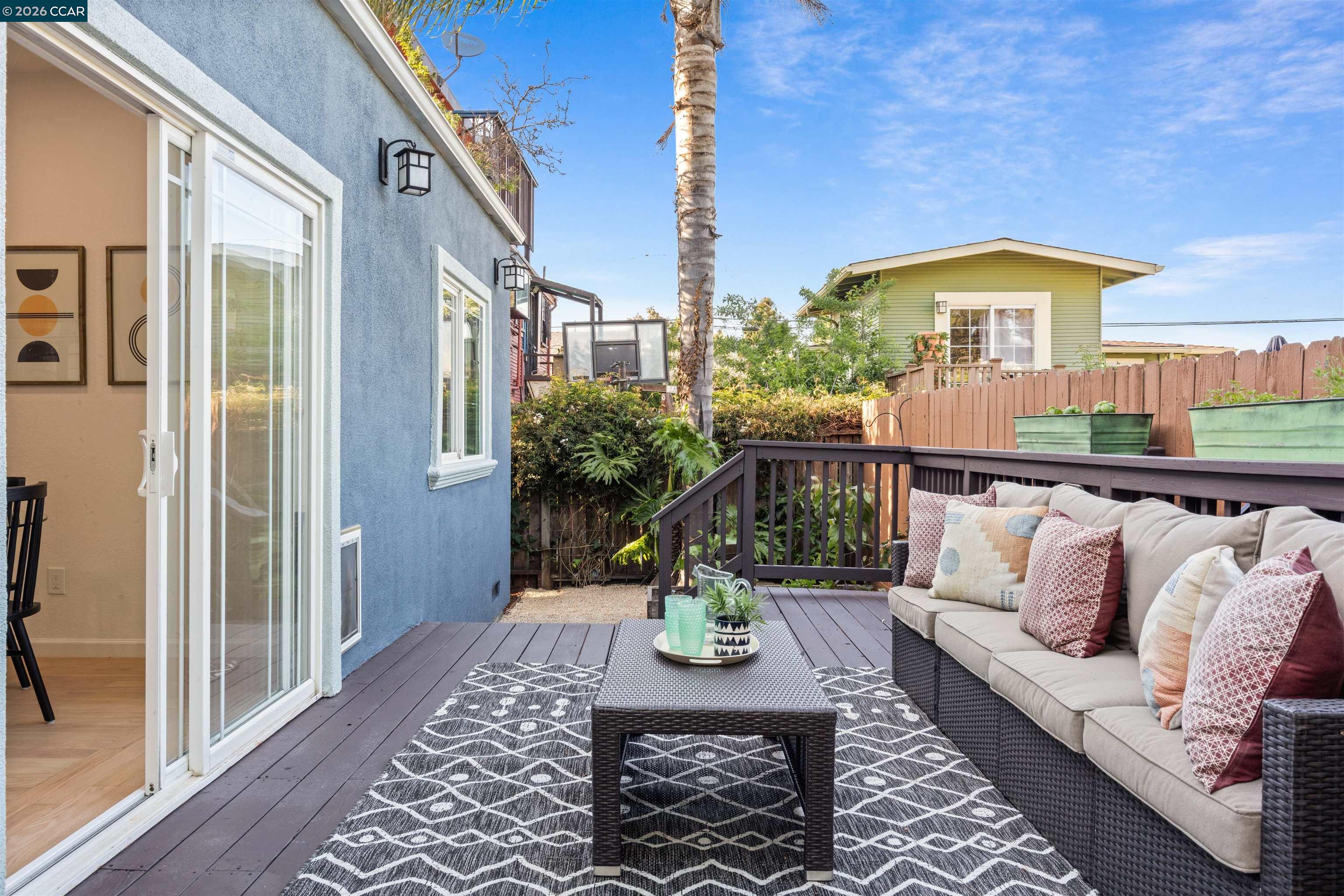 3131 Mabel St