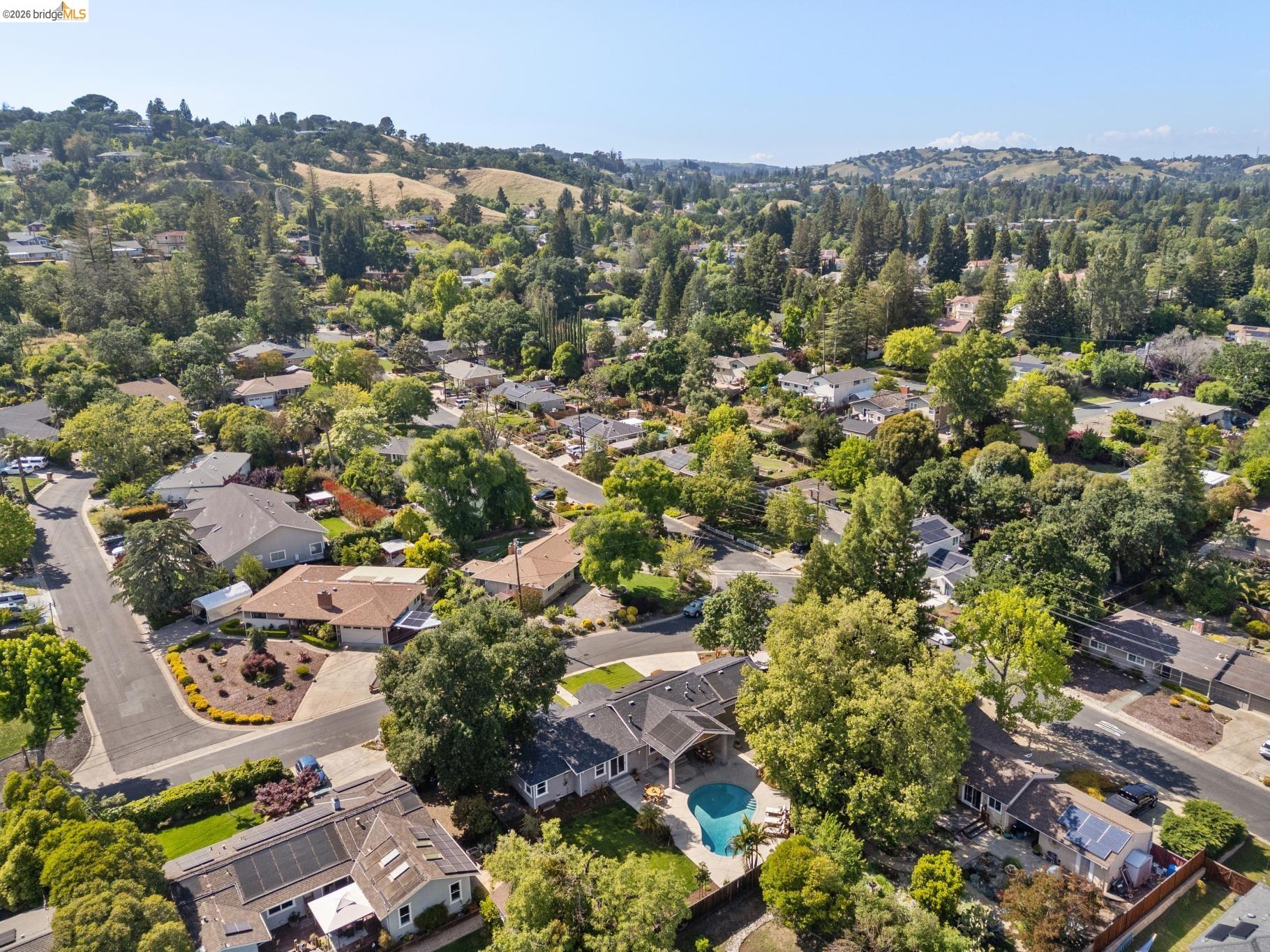 230 Valley Dr
