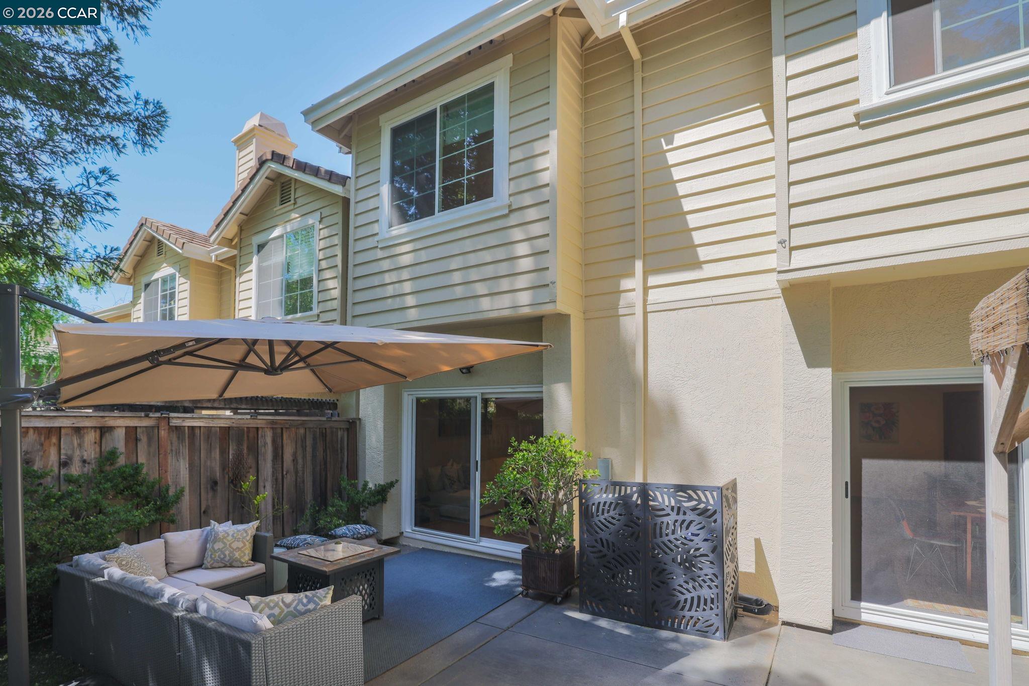 111 Woodvalley Ct