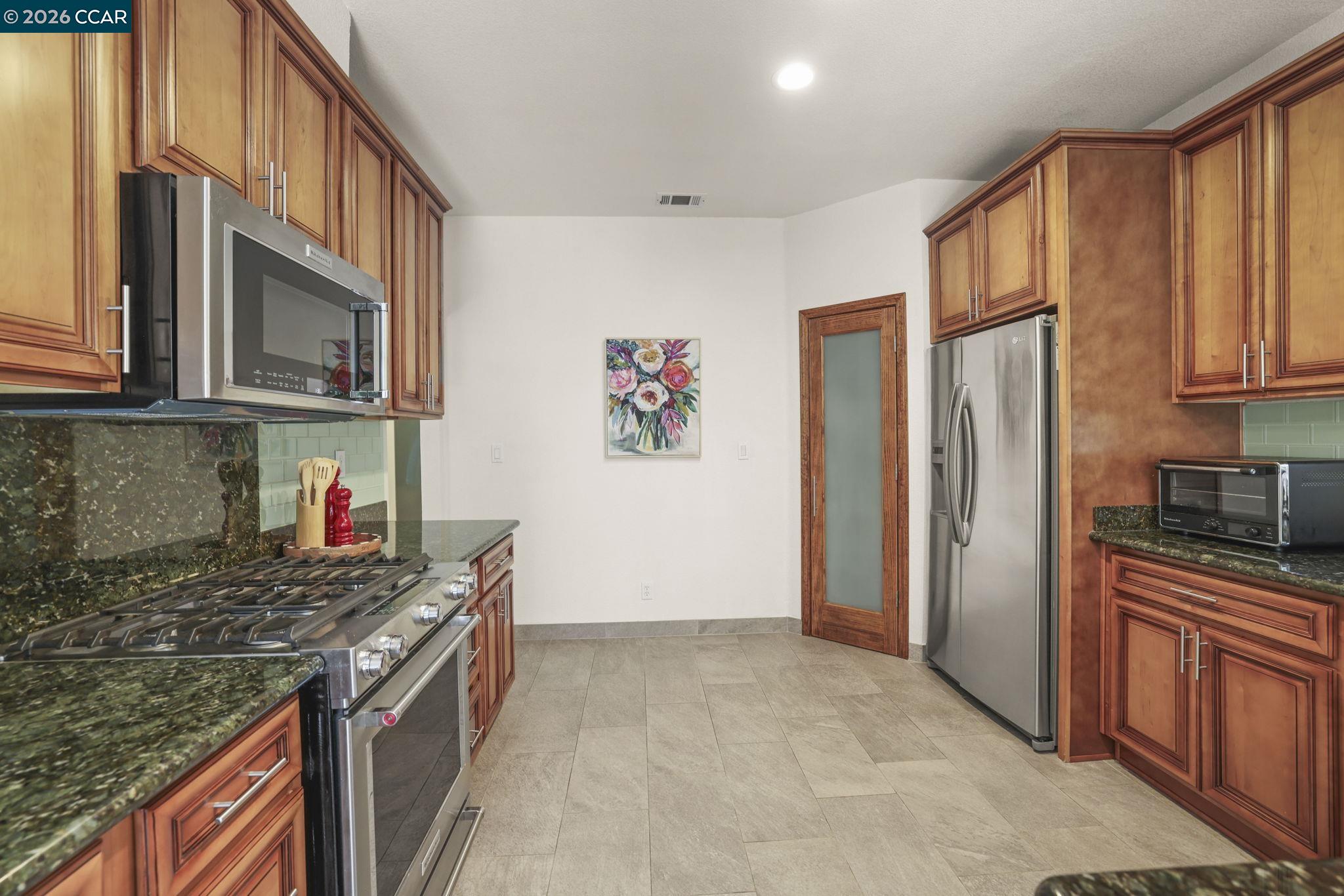 111 Woodvalley Ct