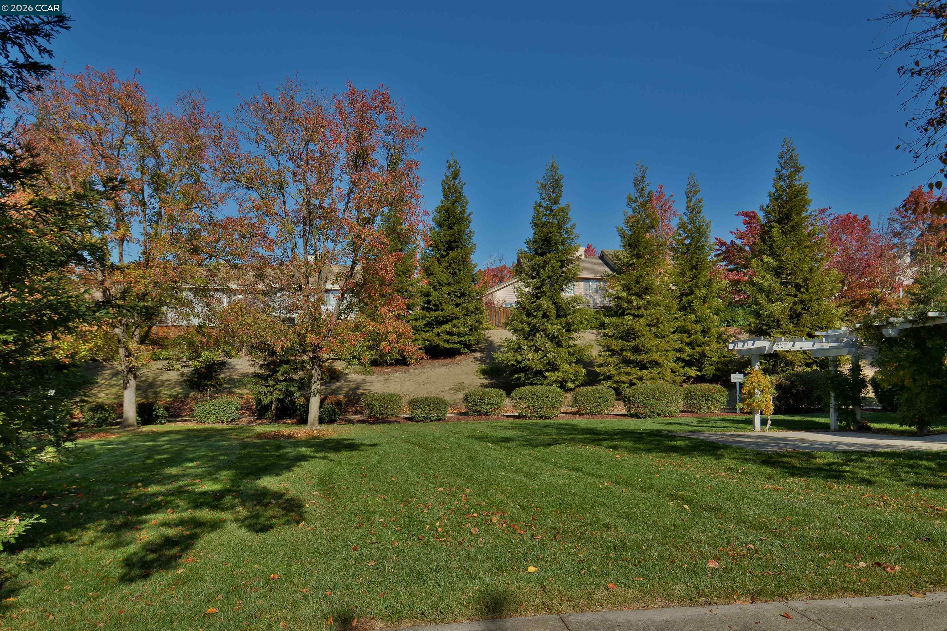 111 Woodvalley Ct