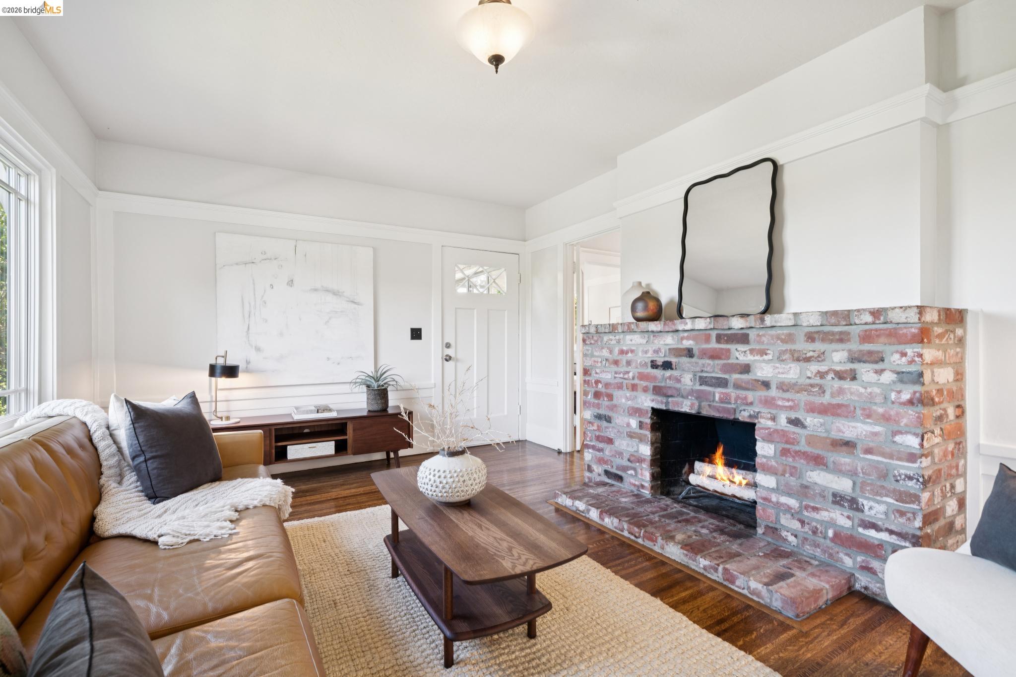 1016 Elbert St