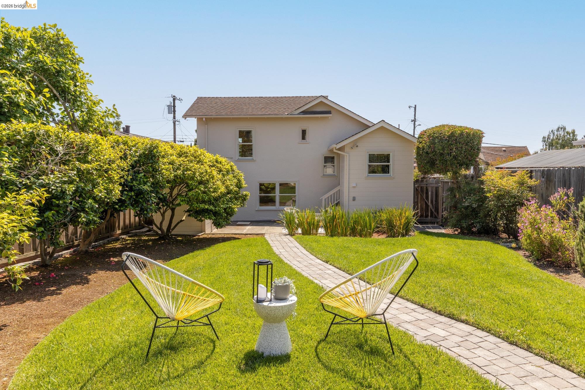 2434 Wilbur St