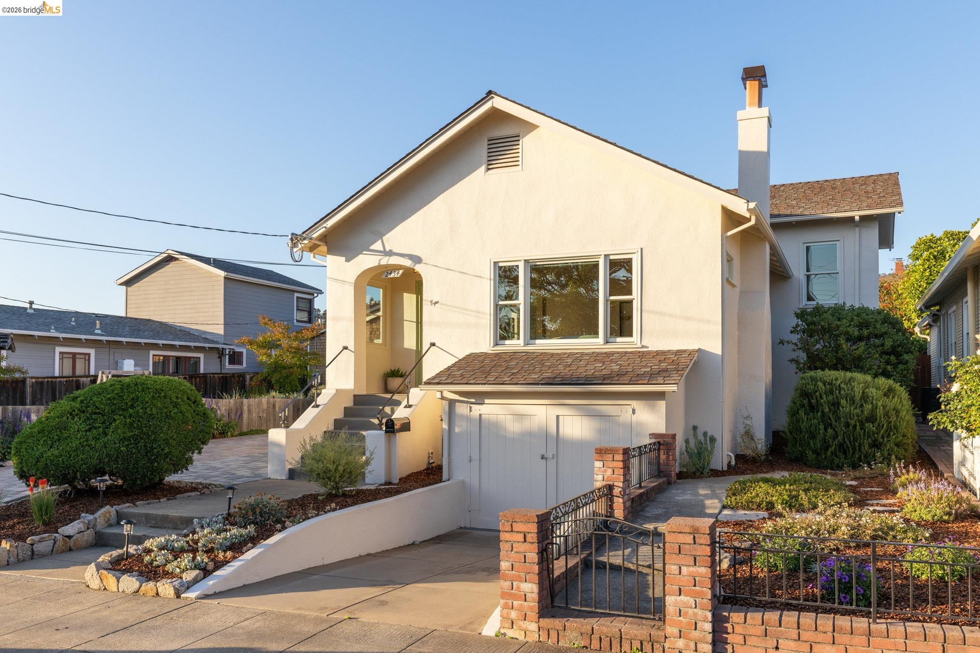 2434 Wilbur St