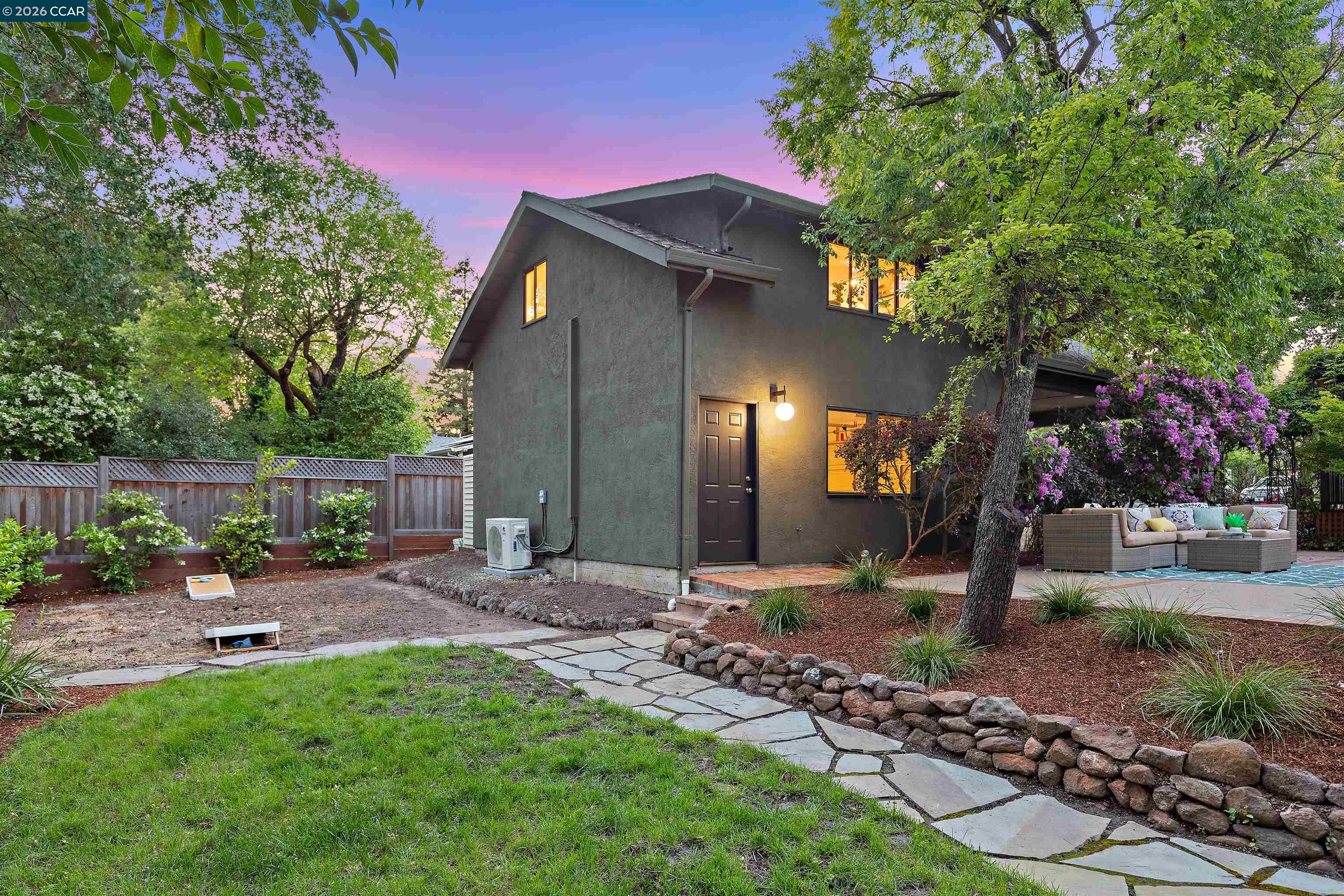 1301 Dewing Ln