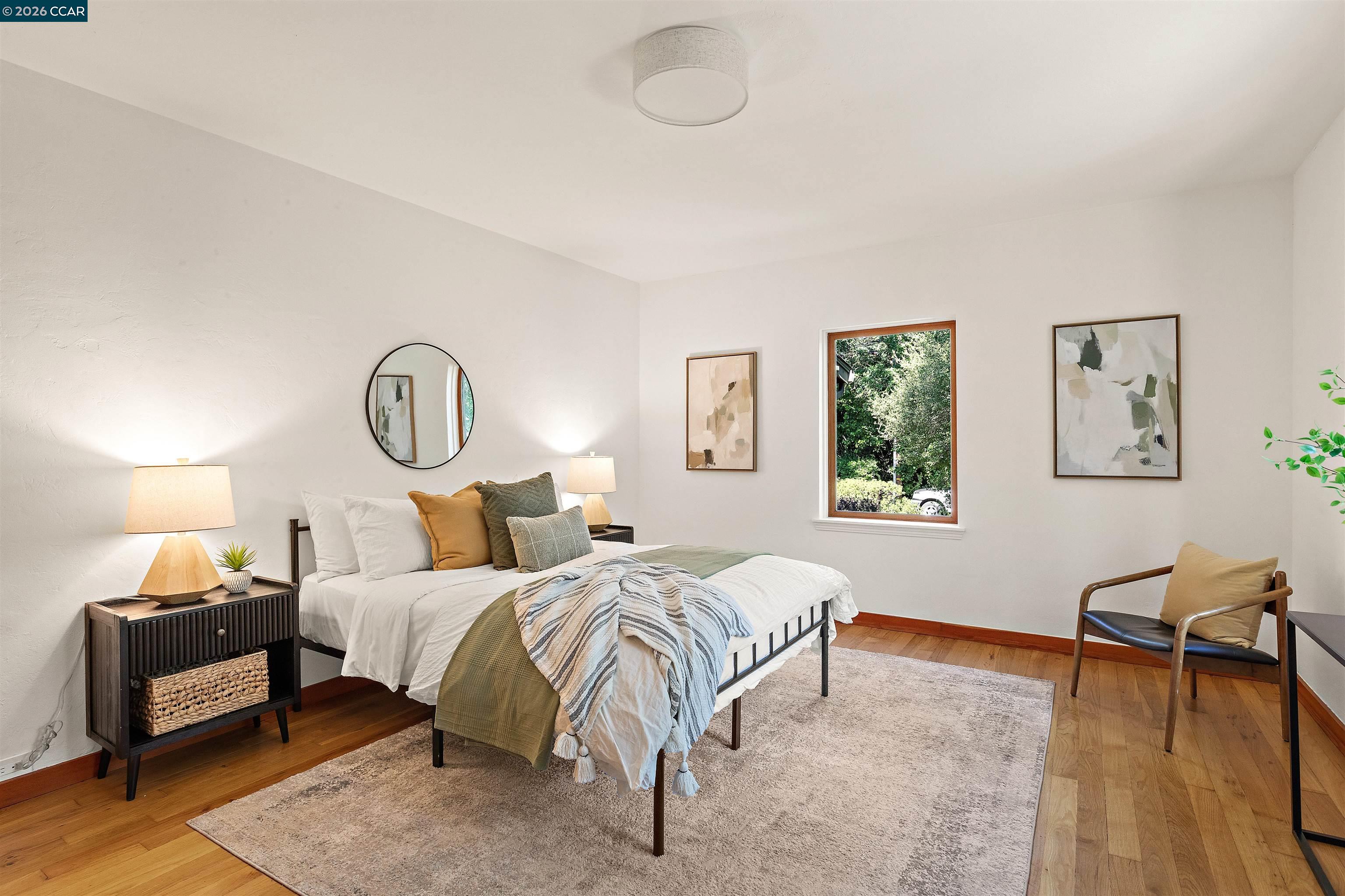 1301 Dewing Ln