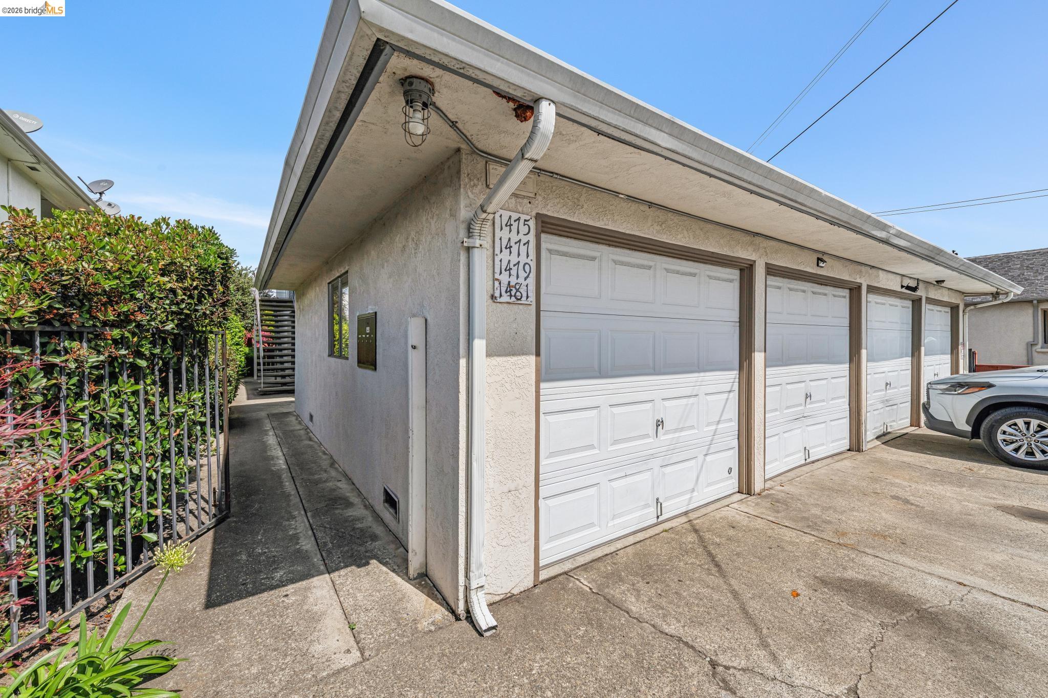 1475 166th Ave.
