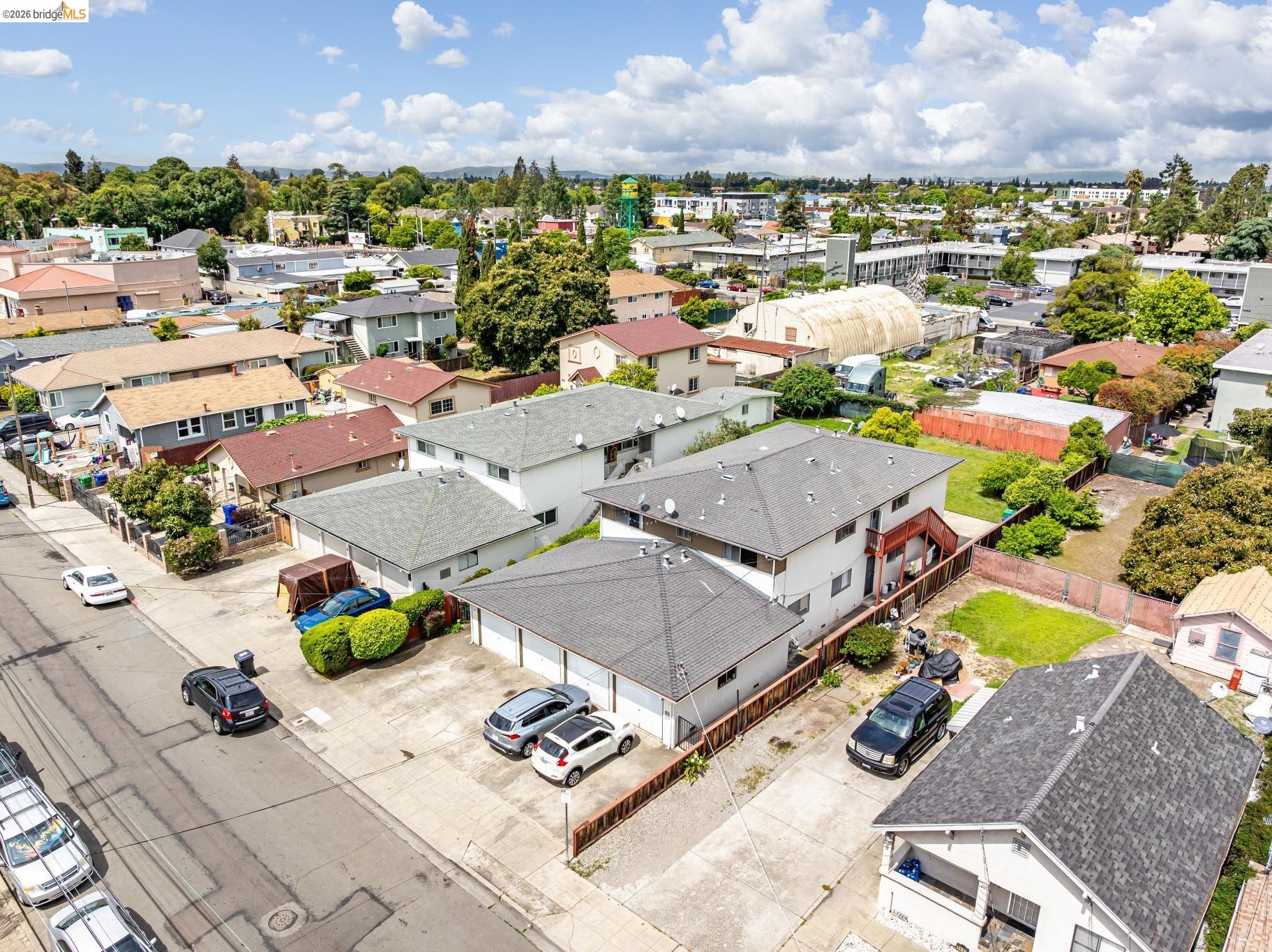 1475 166th Ave.