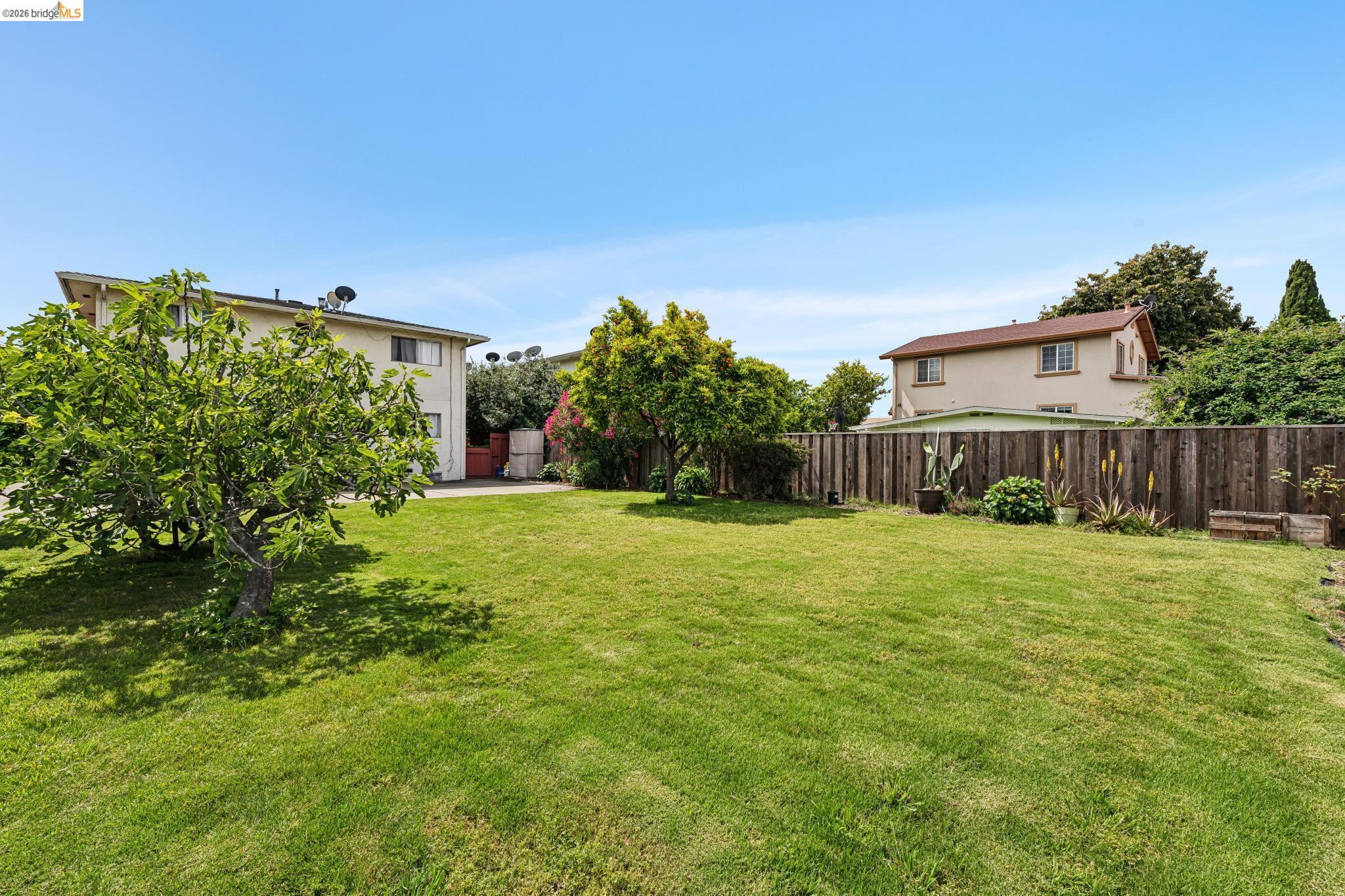 1475 166th Ave.