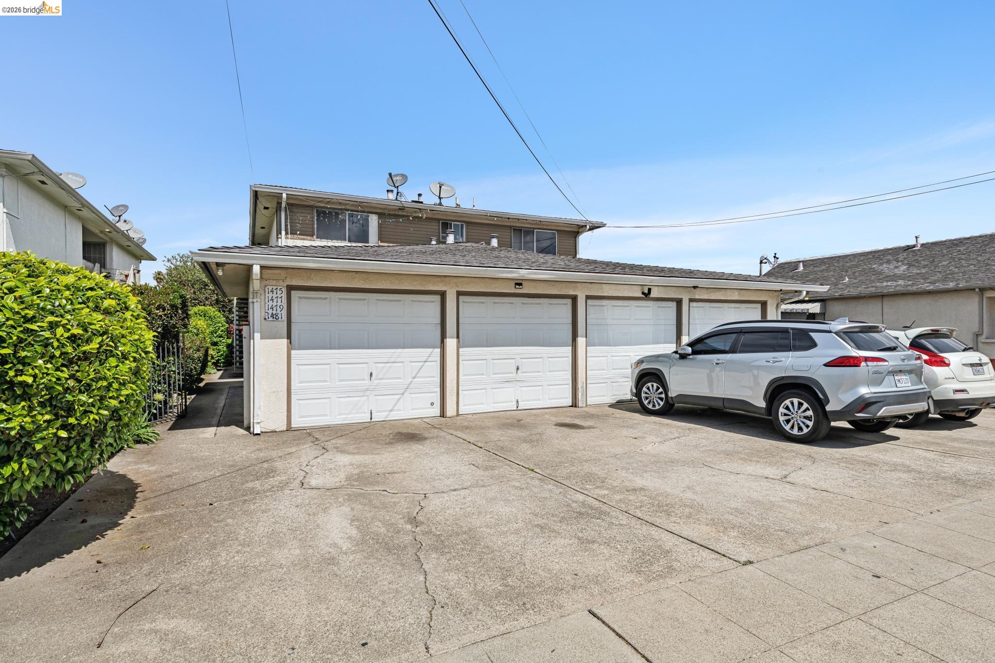 1475 166th Ave.