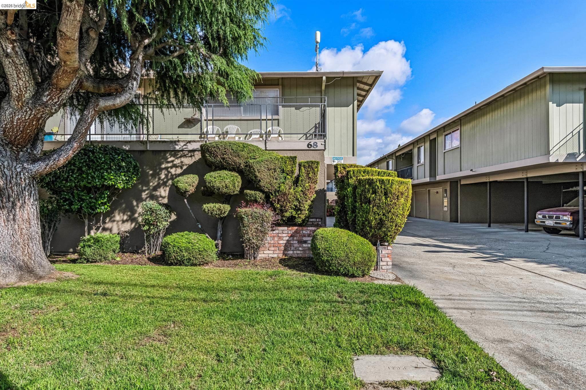 68 Oakes Blvd.