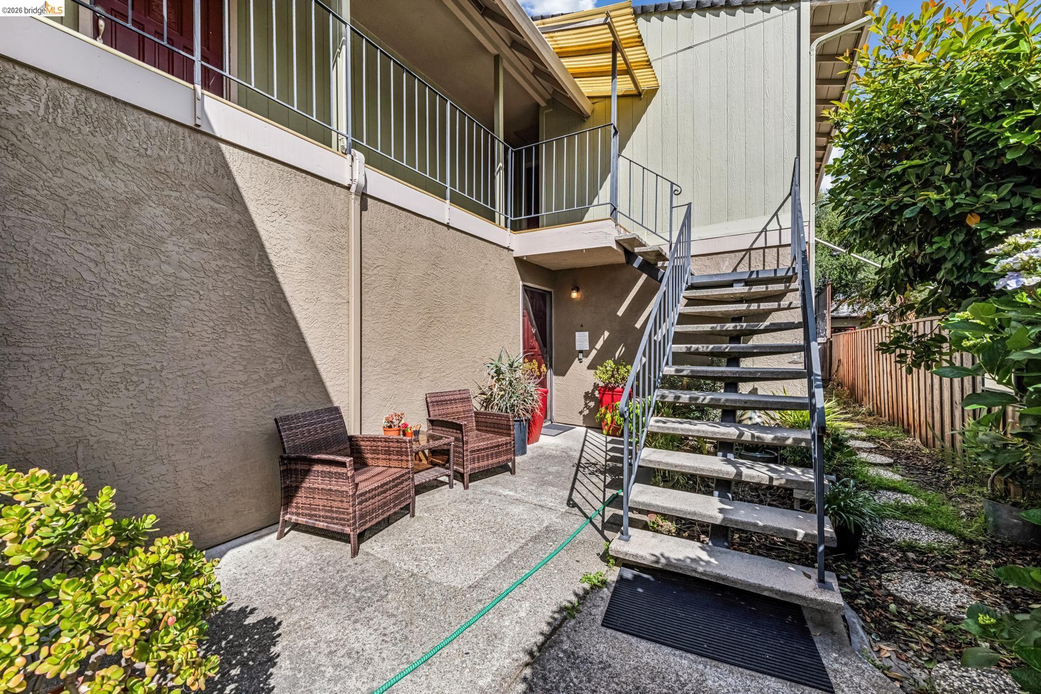 76 Oakes Blvd.