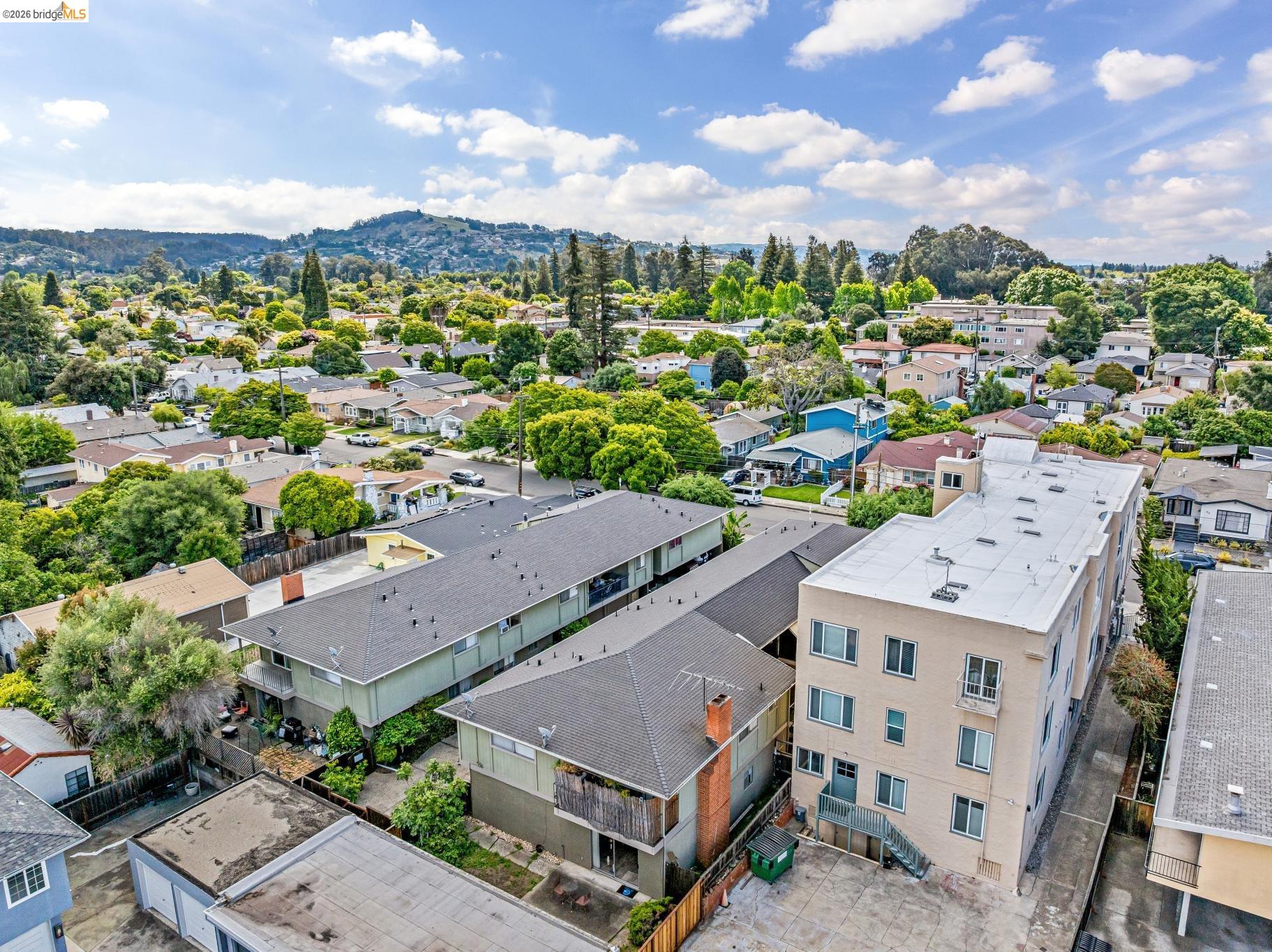 76 Oakes Blvd.