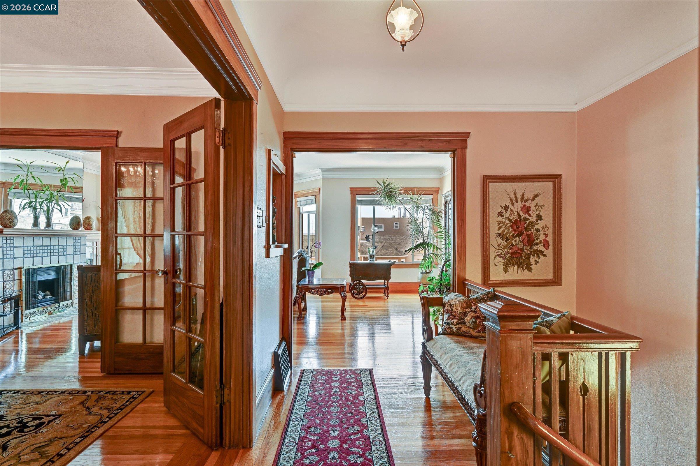862-864 33Rd Ave