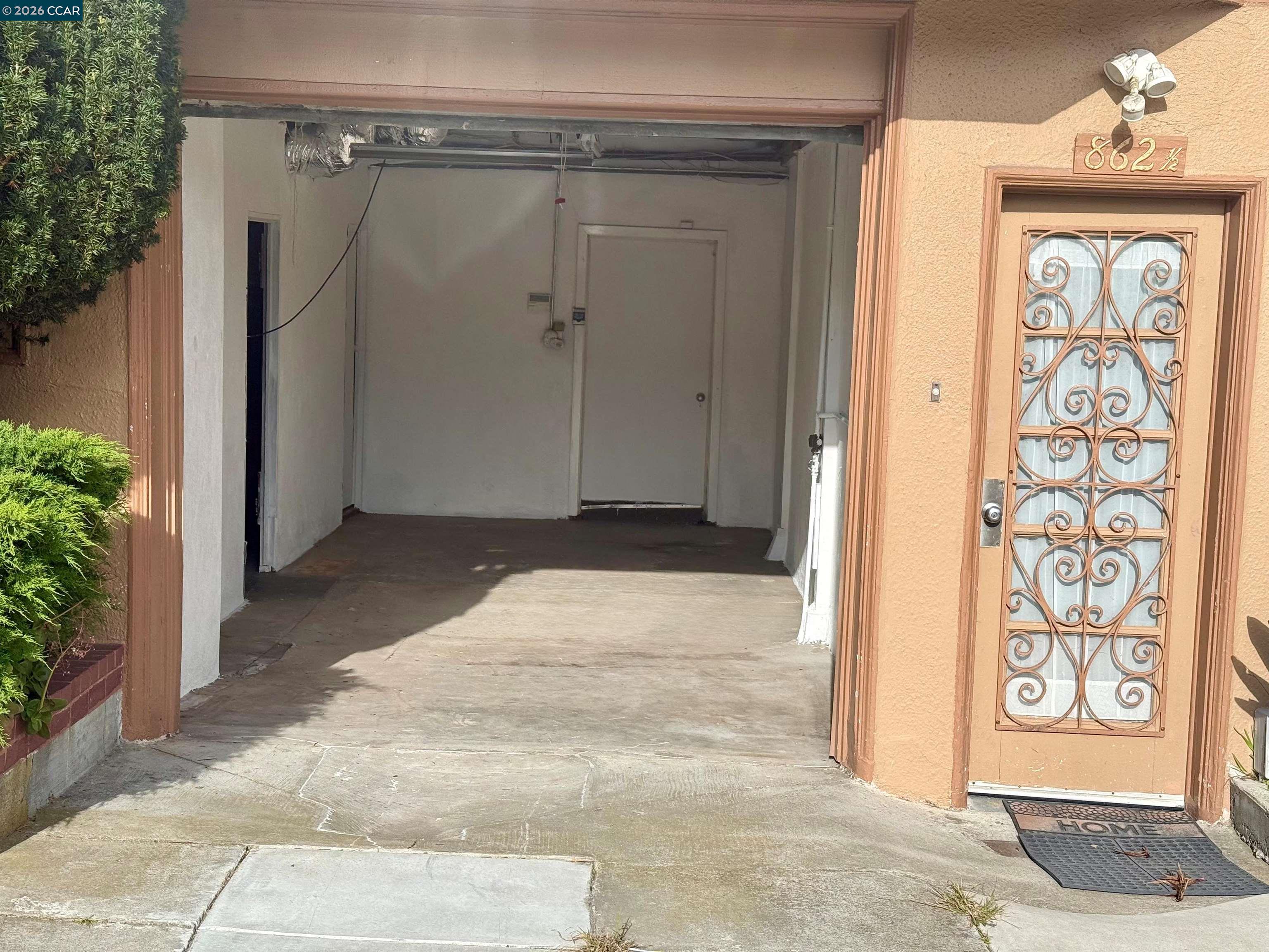 862-864 33Rd Ave