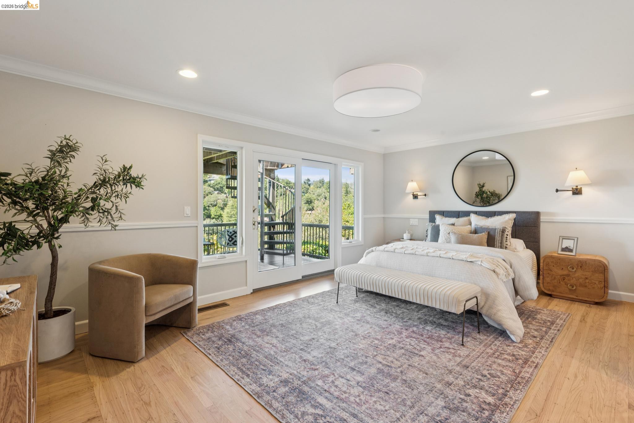 453 Scenic Ave