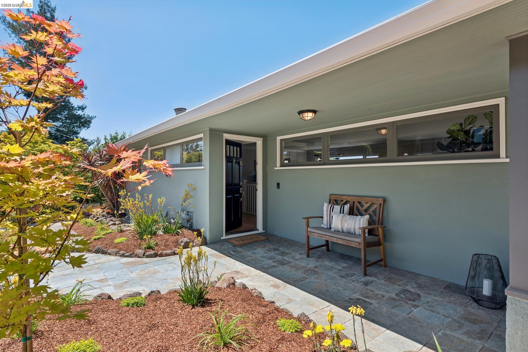 453 Scenic Ave