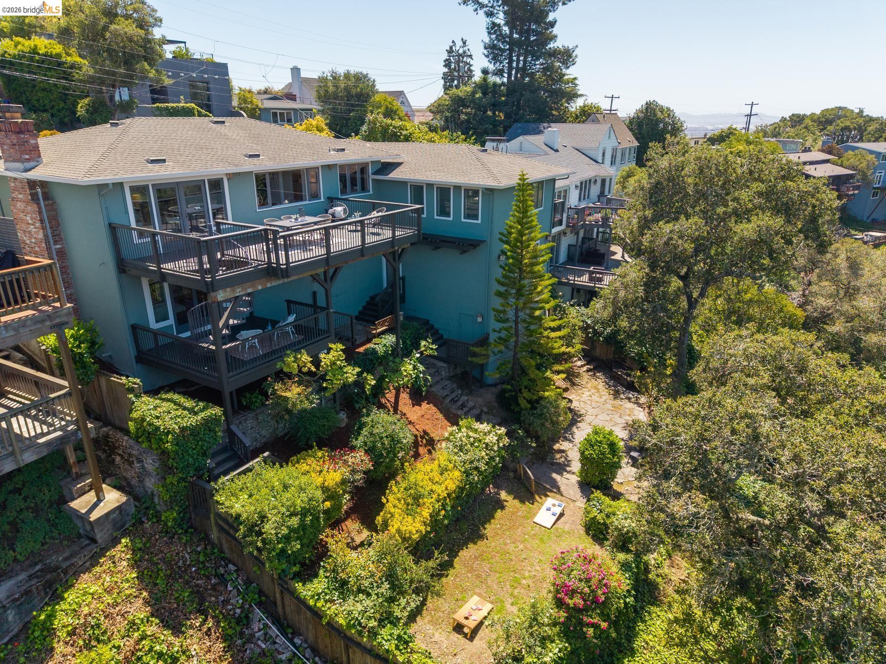 453 Scenic Ave