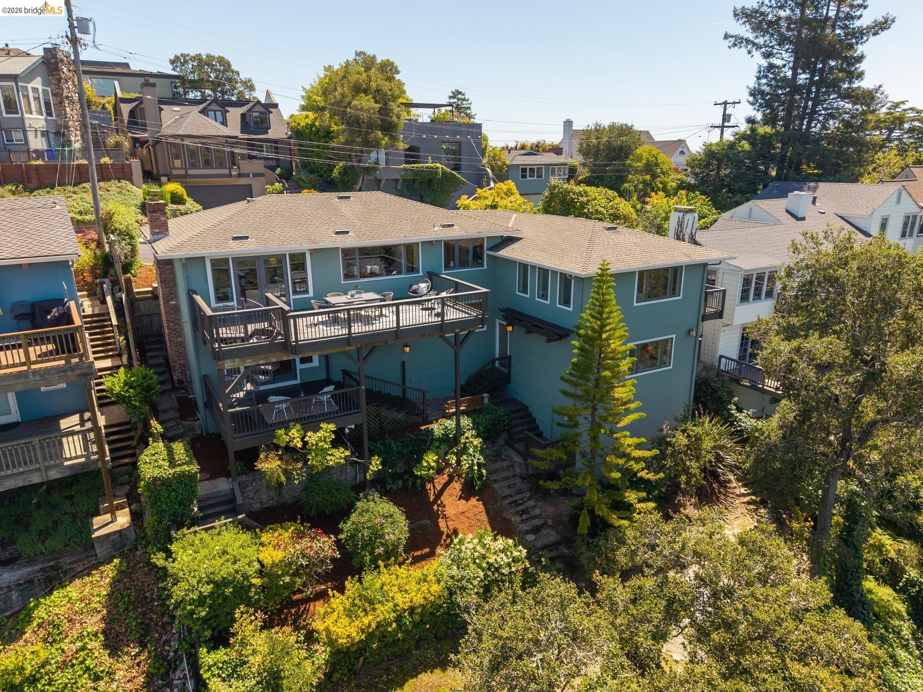 453 Scenic Ave