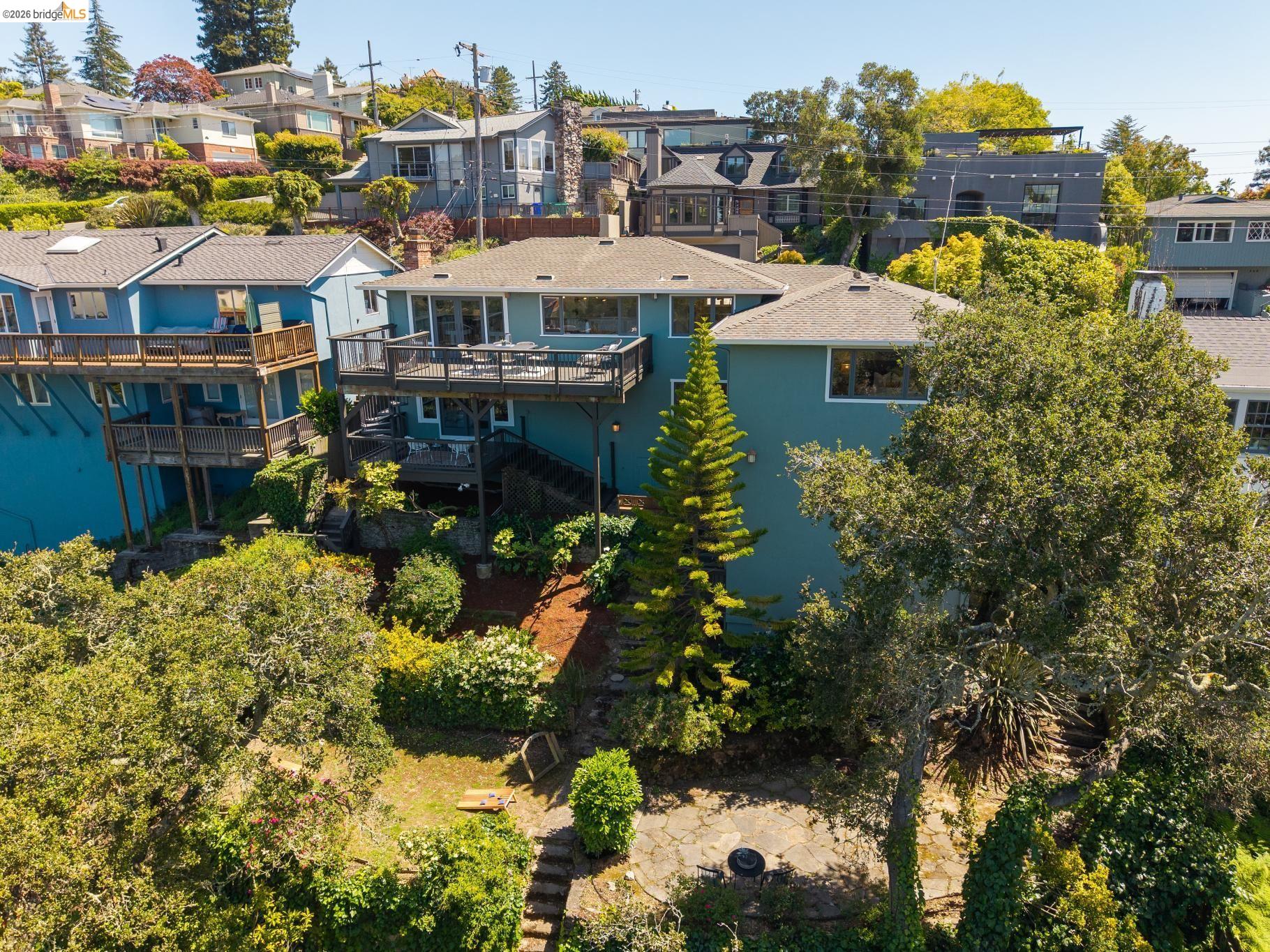 453 Scenic Ave