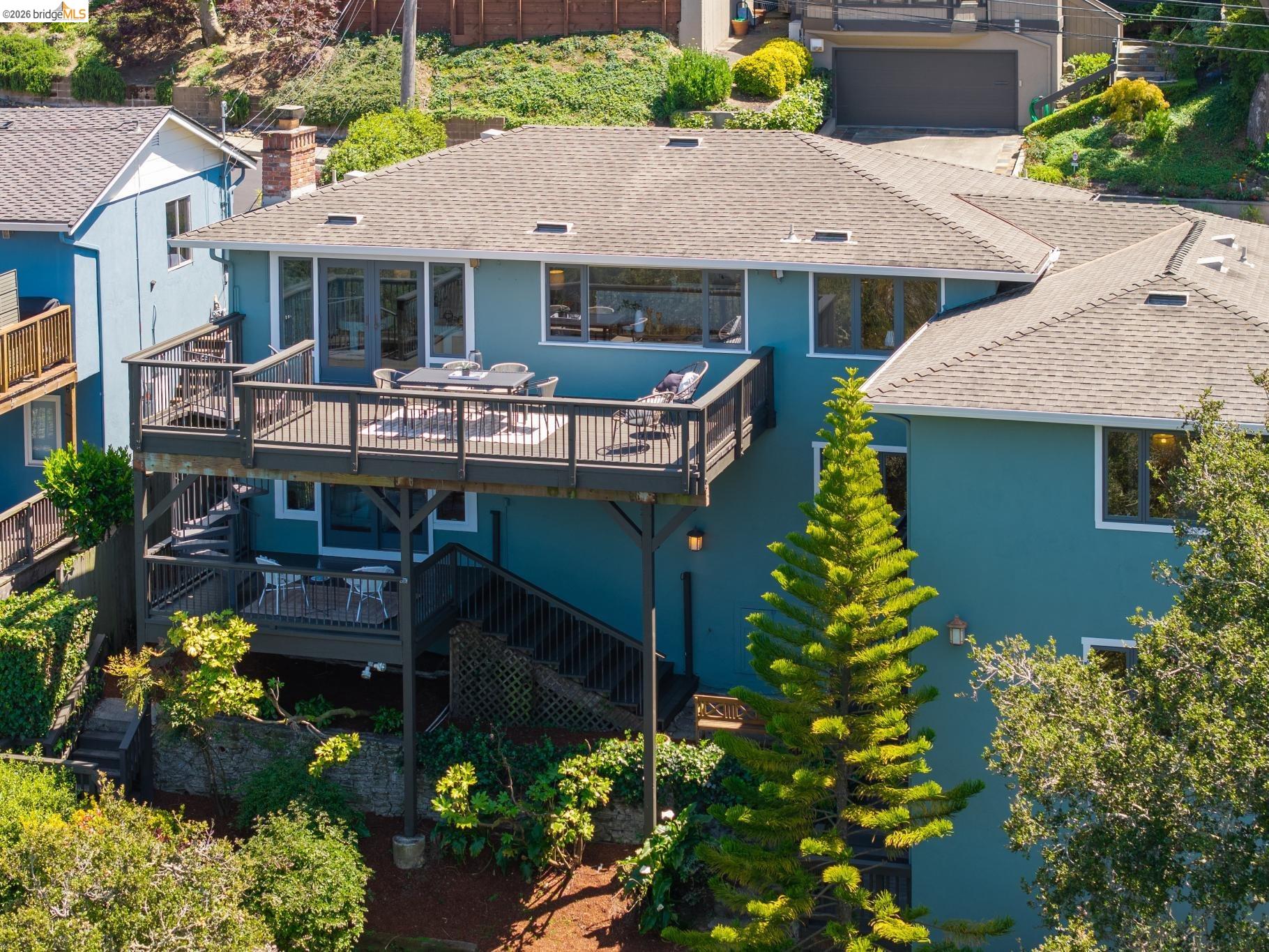 453 Scenic Ave