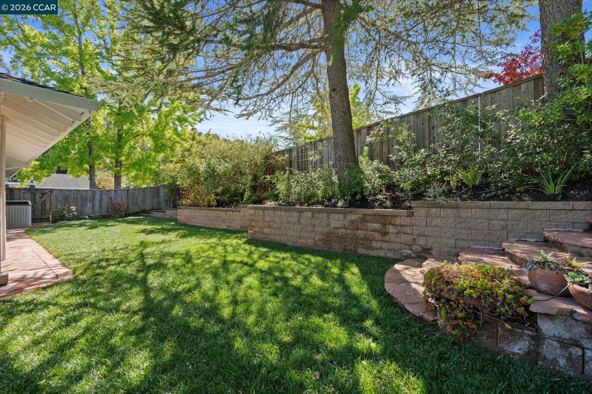3856 Paseo Grande