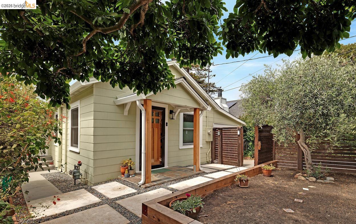 1514 Olive Avenue