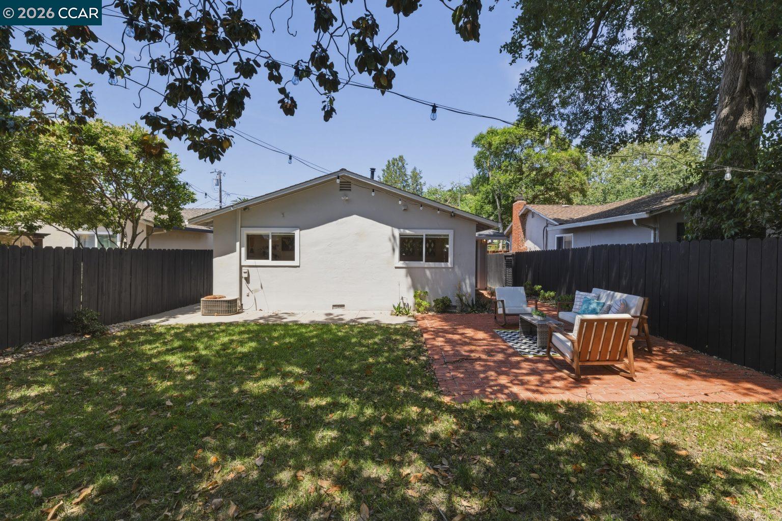 634 Teresa St