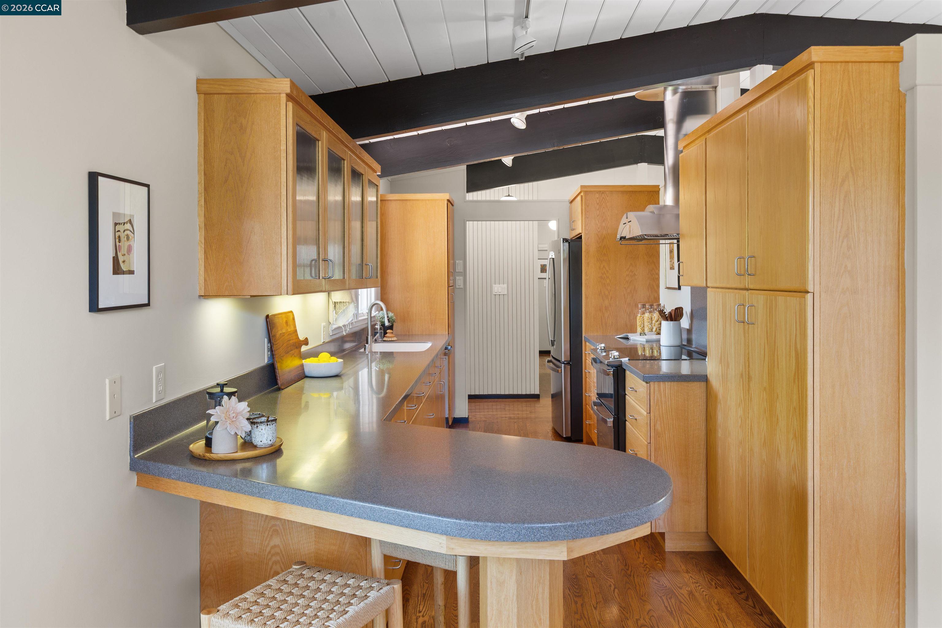 278 El Divisadero Ave