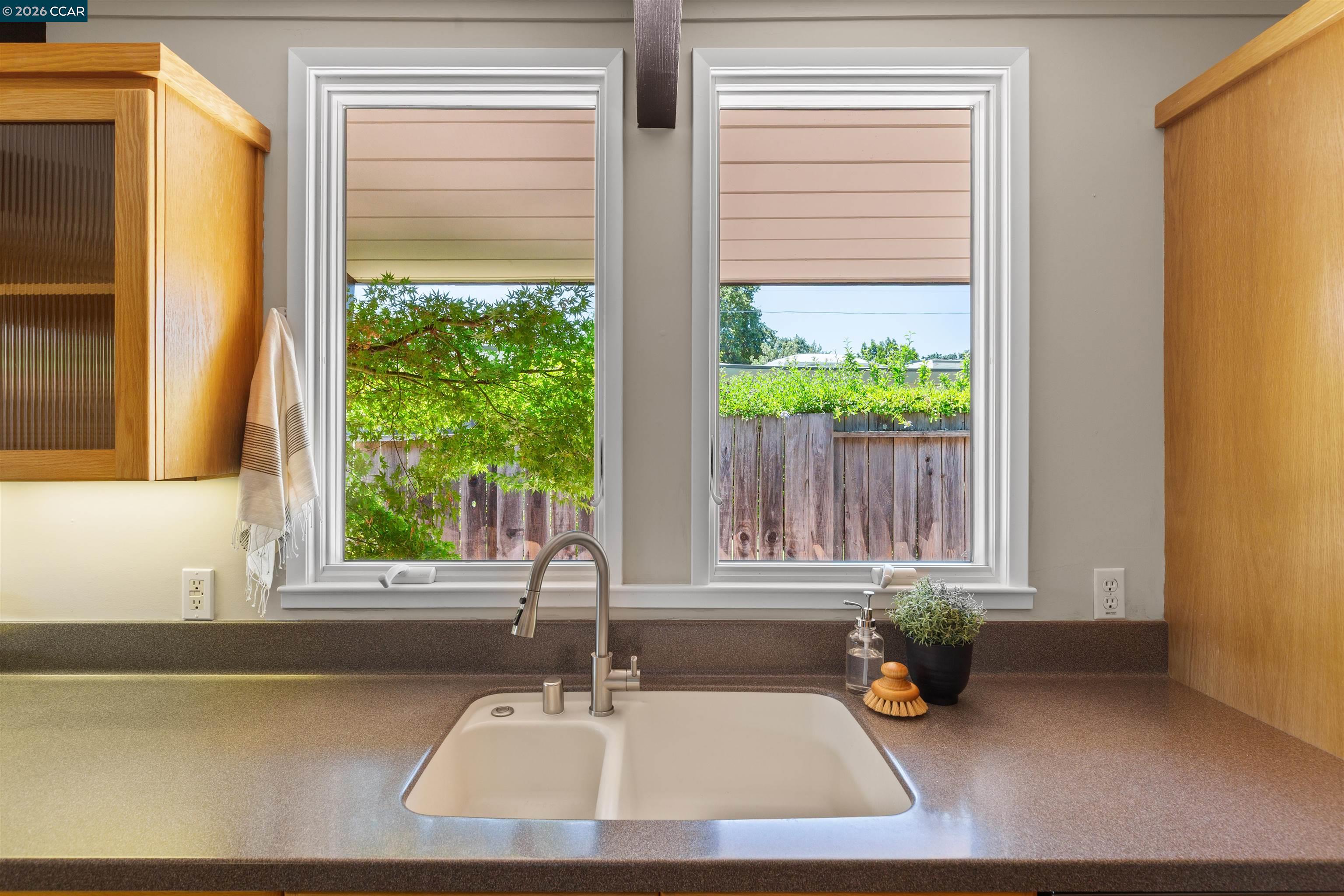 278 El Divisadero Ave