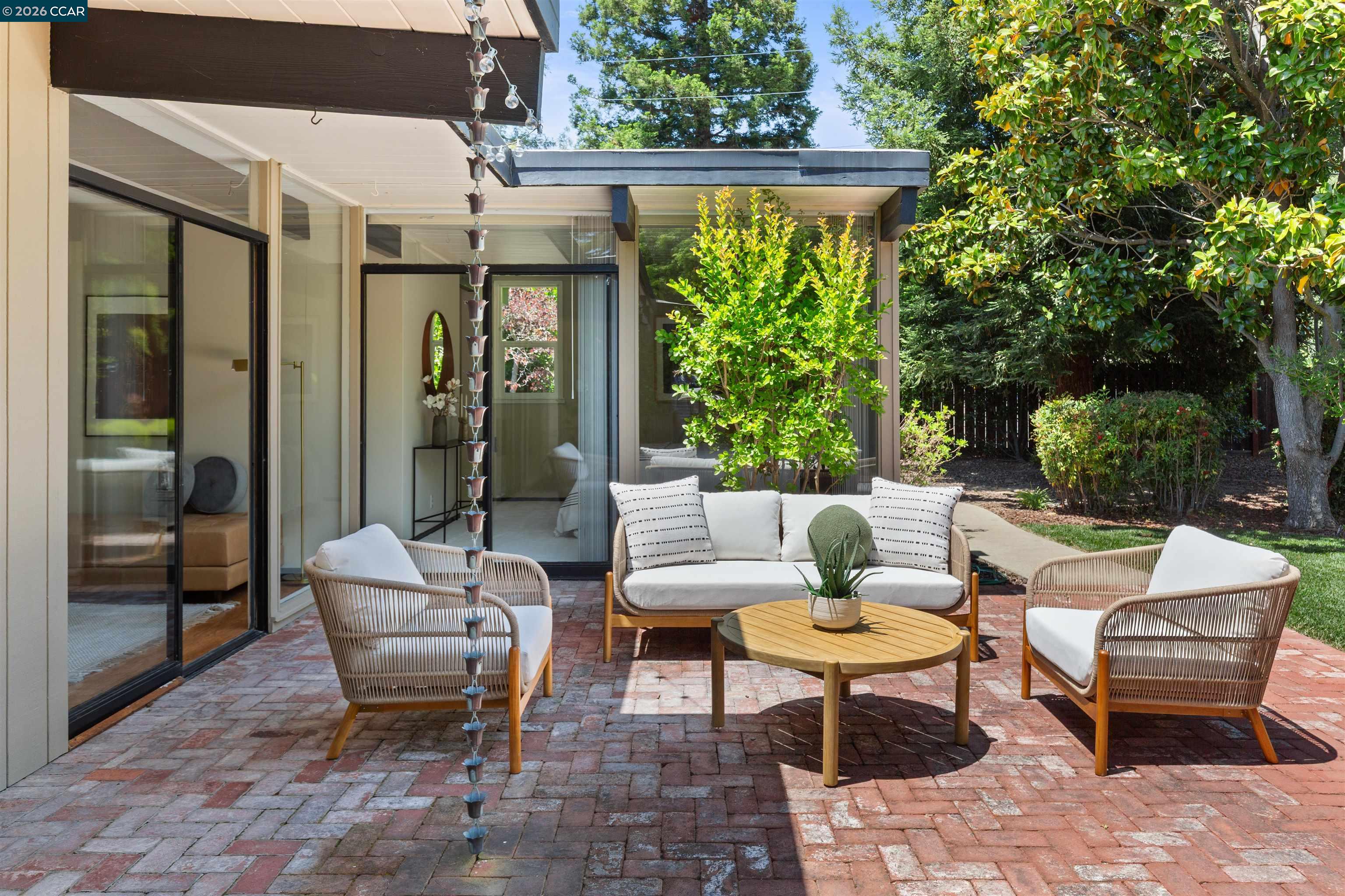 278 El Divisadero Ave